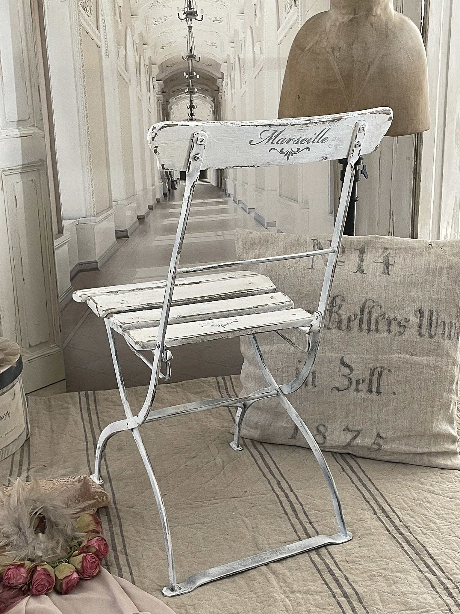 Brocante alter Gartenstuhl Marseille***