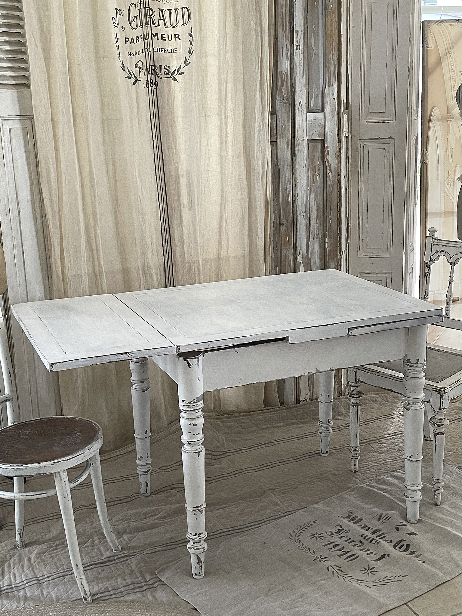 Antiker Shabby Gründerzeit-Esstisch / ausziehbar*** Antiker Shabby Gründerzeit-Esstisch / ausziehbar***