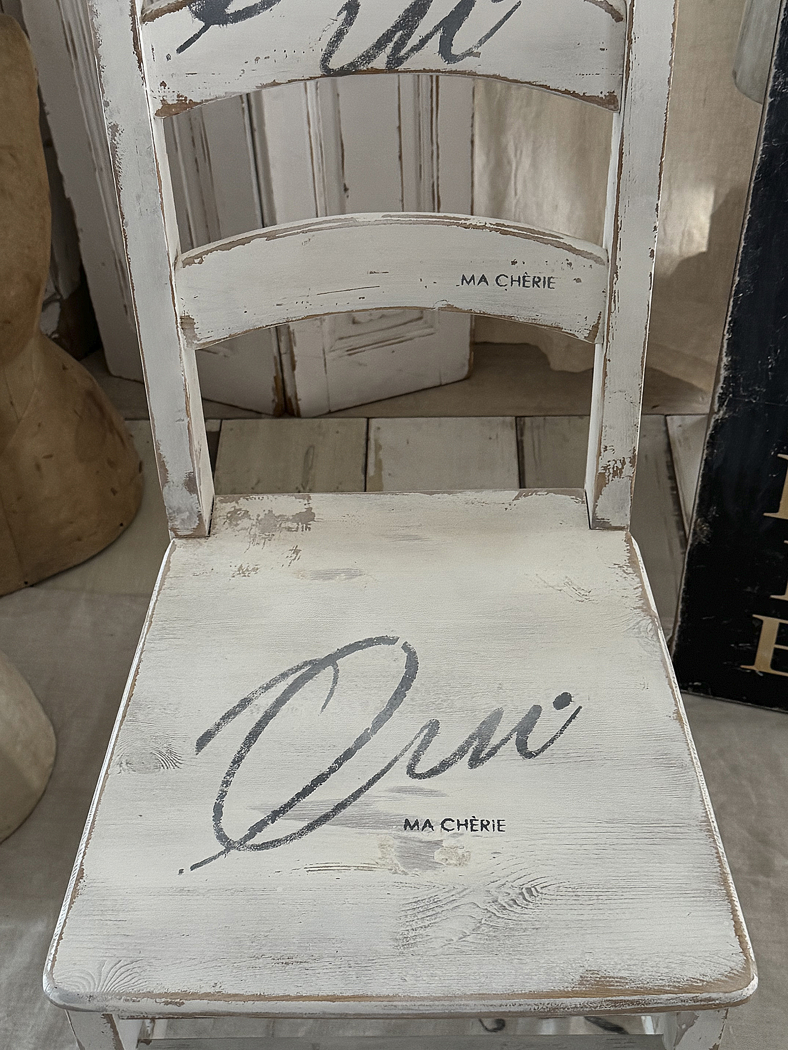 Hoher Holzstuhl Qui Ma Cherie***