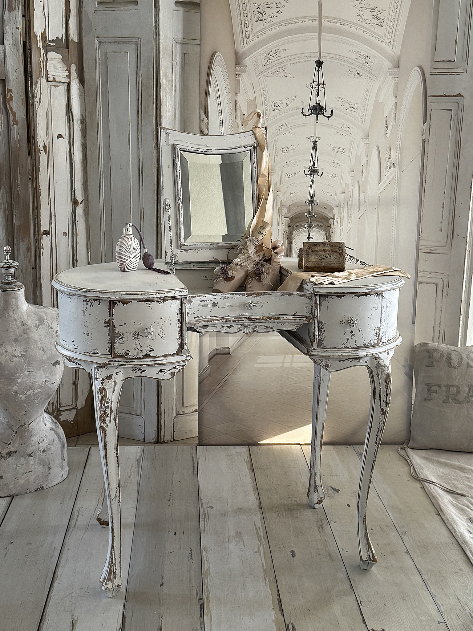 Reserviert für Sylvia! Seltener alter Schminktisch im Shabby Chic***