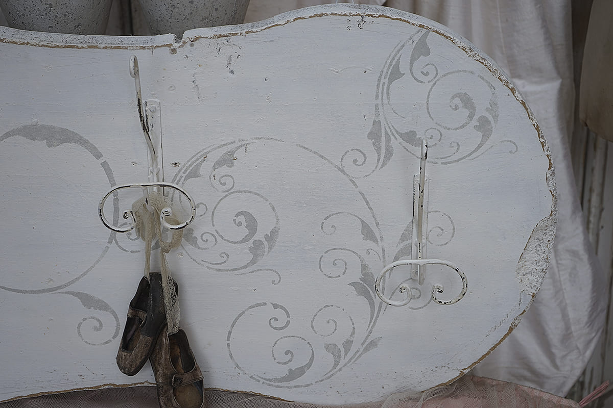 Shabby-Garderobe Brocante