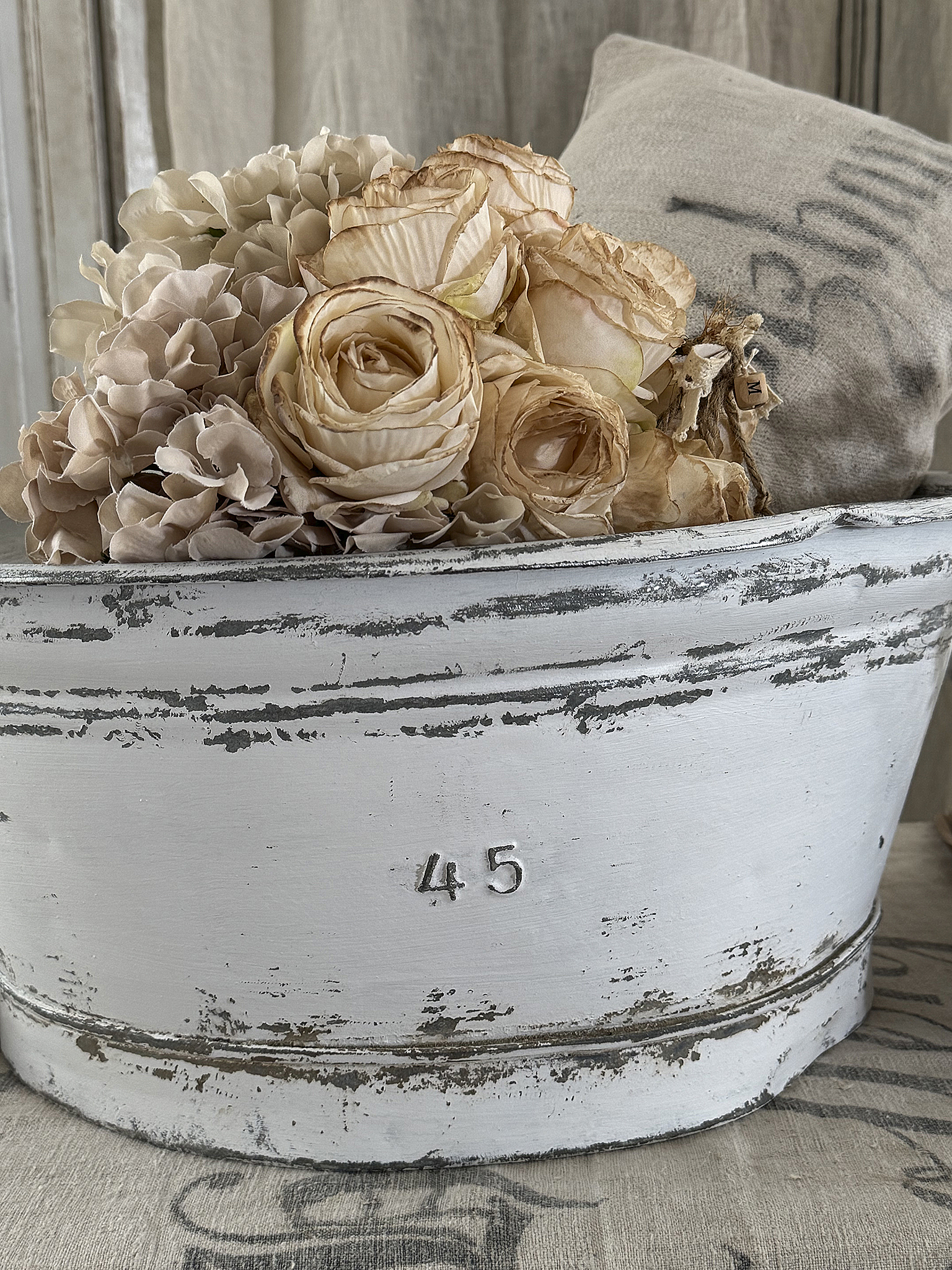 Alte Zinkwanne im weißen Shabby-Look – charmantes Vintage-Unikat***