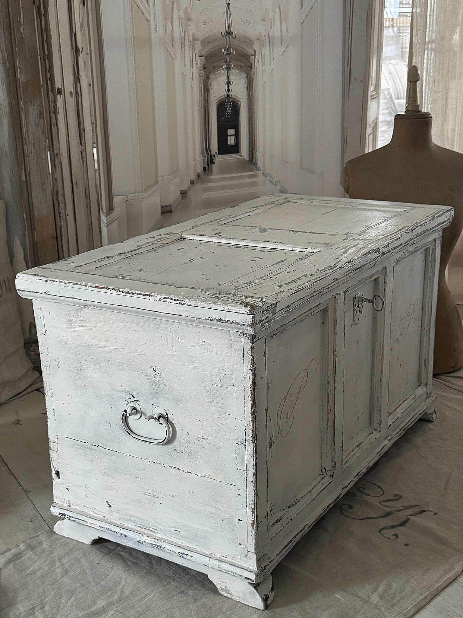 Antike Truhe/Sitztruhe Shabby-Pur ***