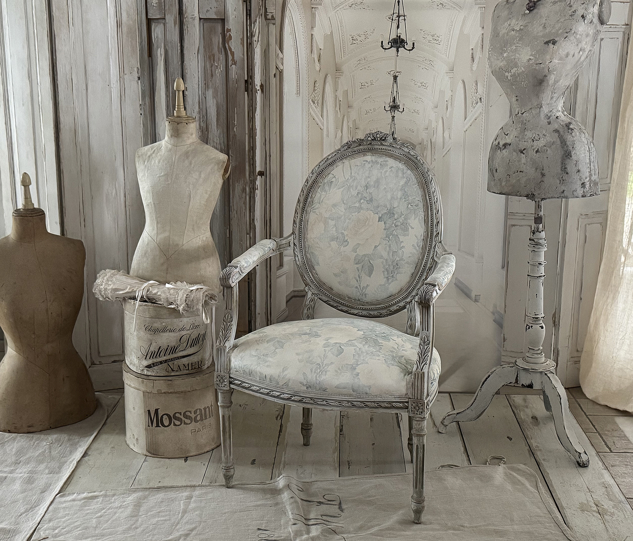 Romantischer Vintage-Armlehnsessel – ein Einzelstück mit Seele***