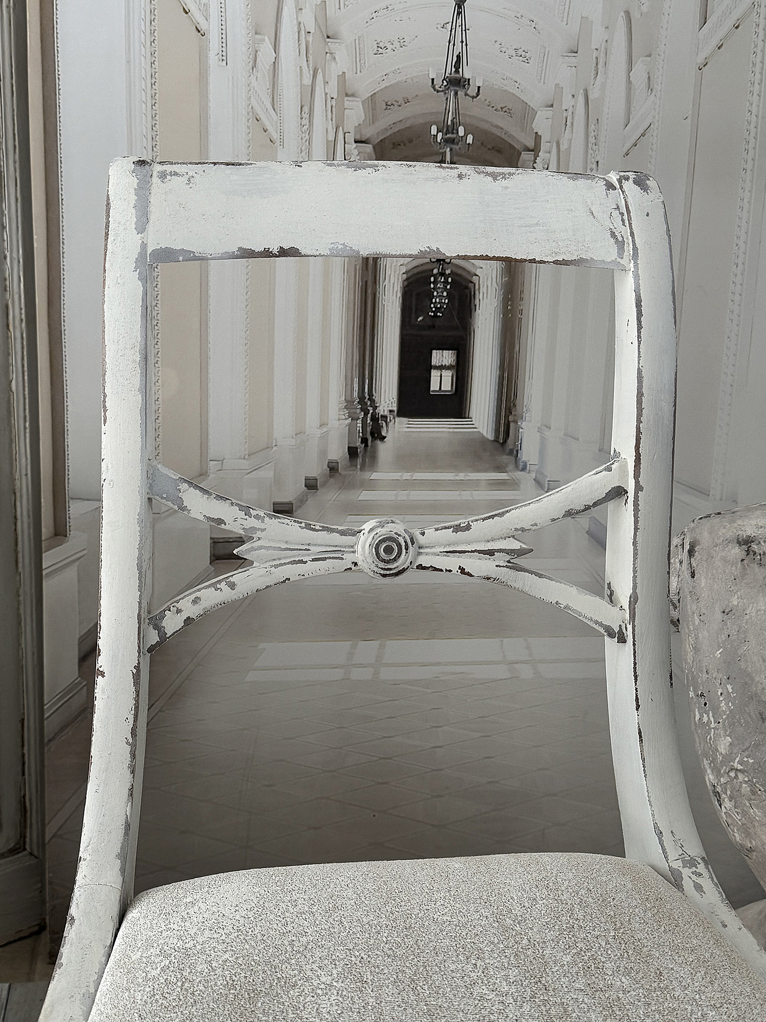 Antiker Holzstuhl mit Sitzpolster – Vintage Shabby Chic***