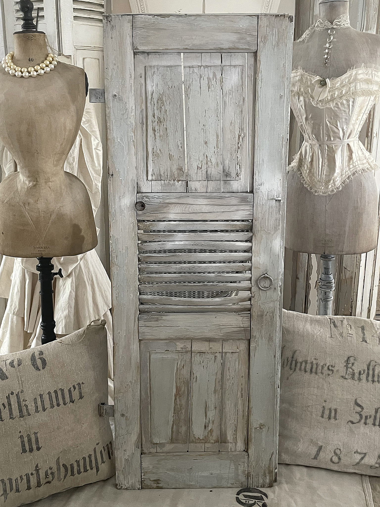 Antiker Fensterladen Shabby-pur