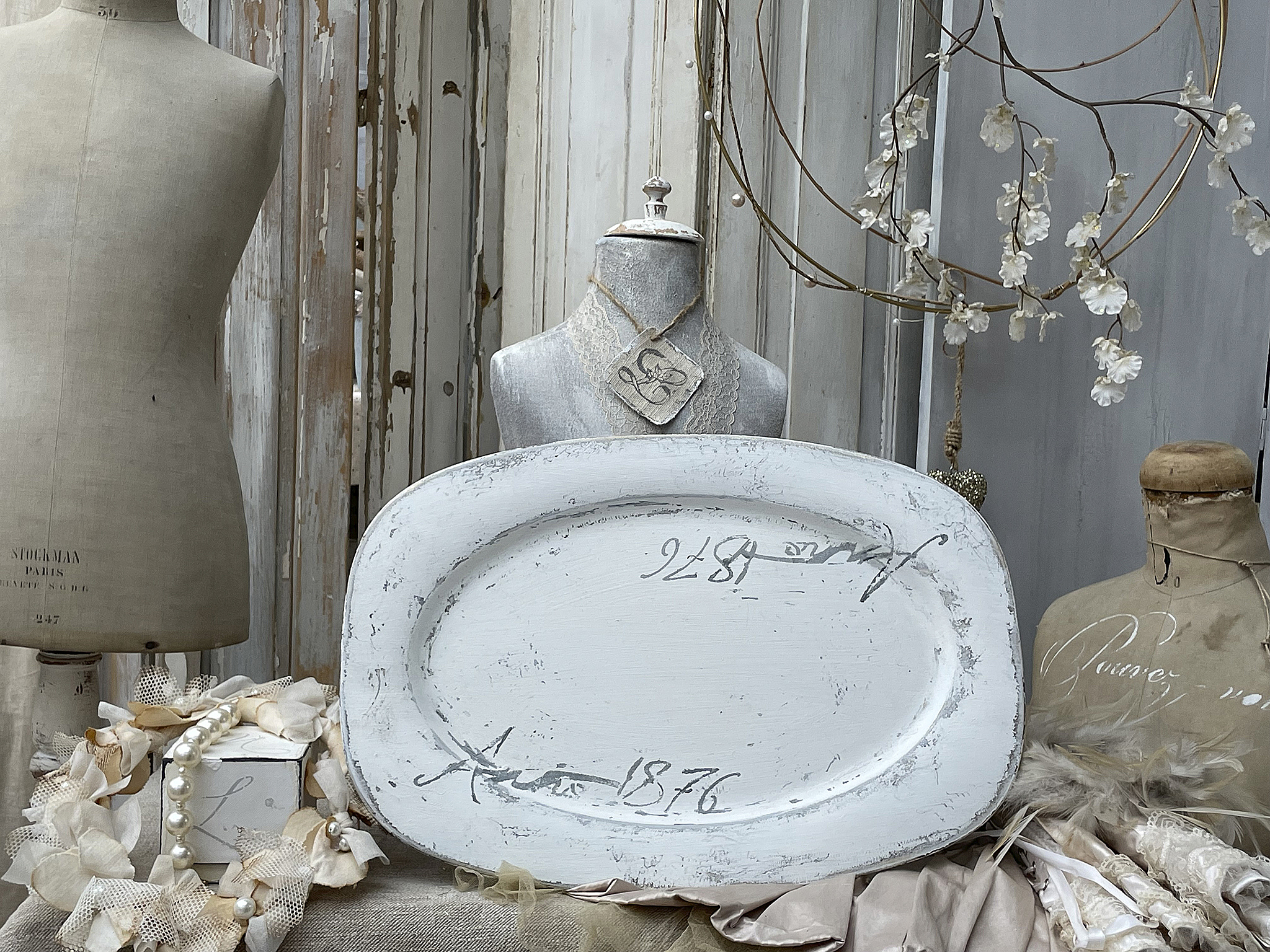 Antike Shabby-Platte Anno***