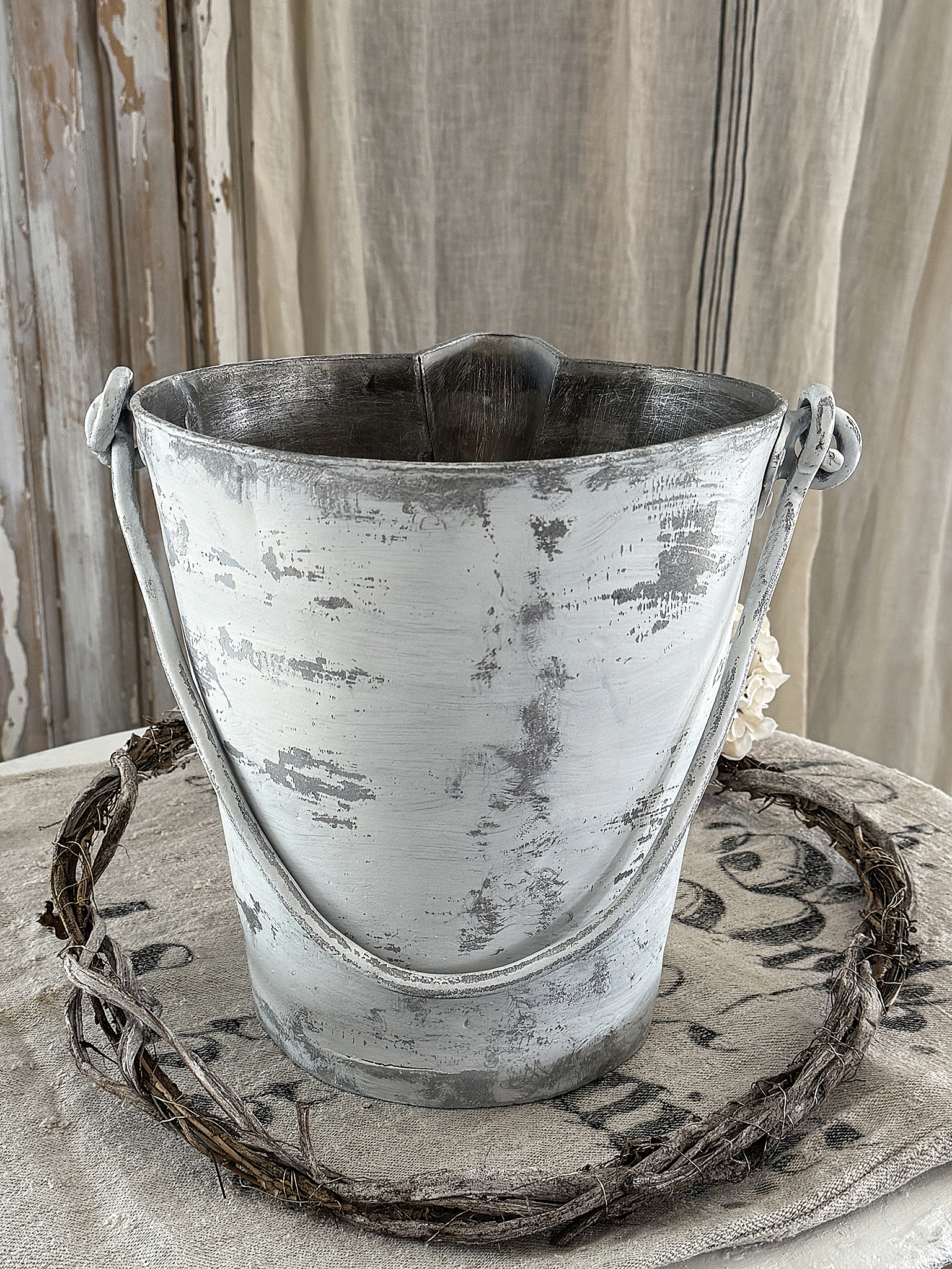 Charmanter Vintage-Aluminiumeimer mit großem Ausguss im Shabby-Stil/10L***