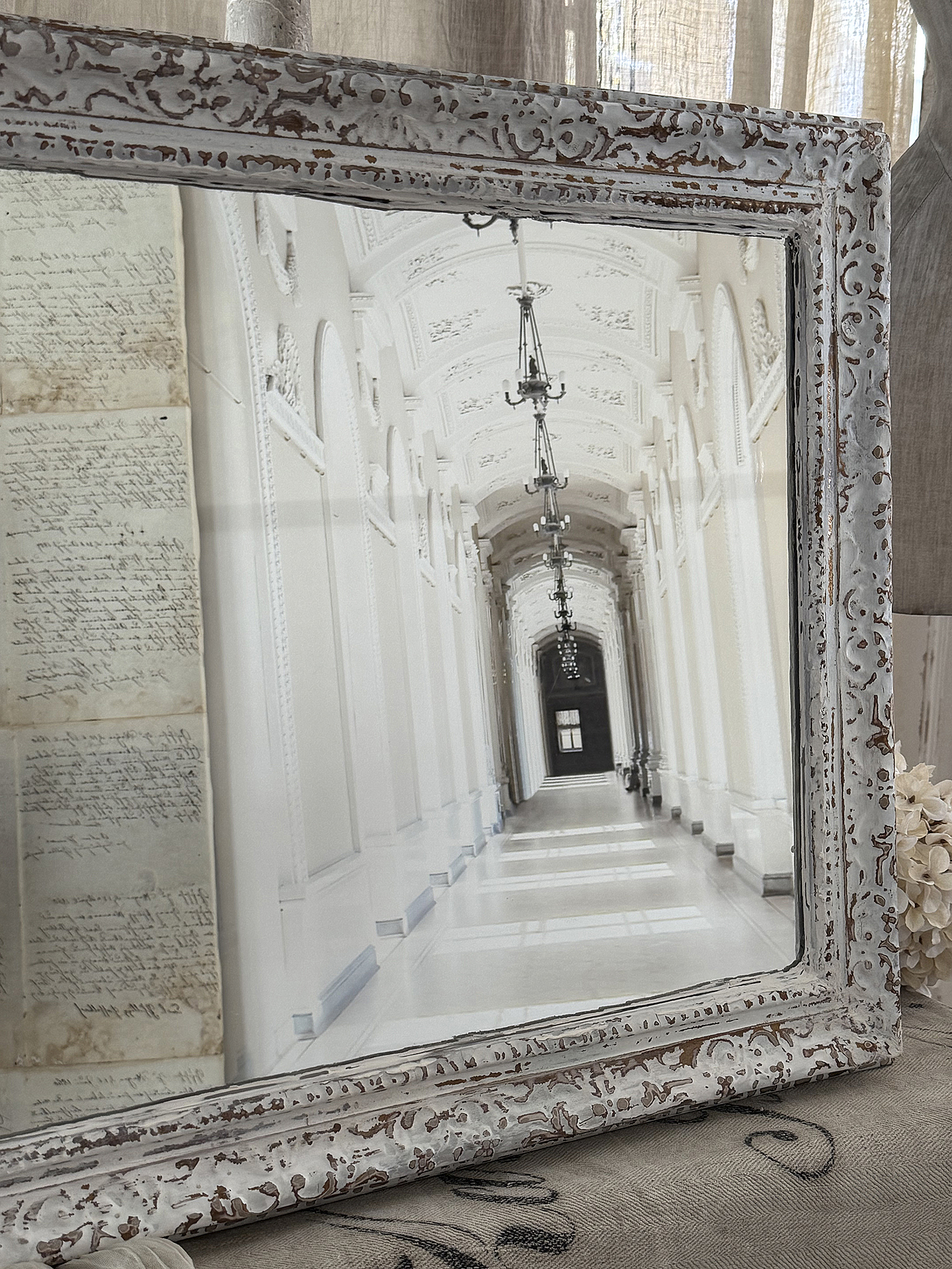 Ein Spiegel mit Geschichte & Charakter***