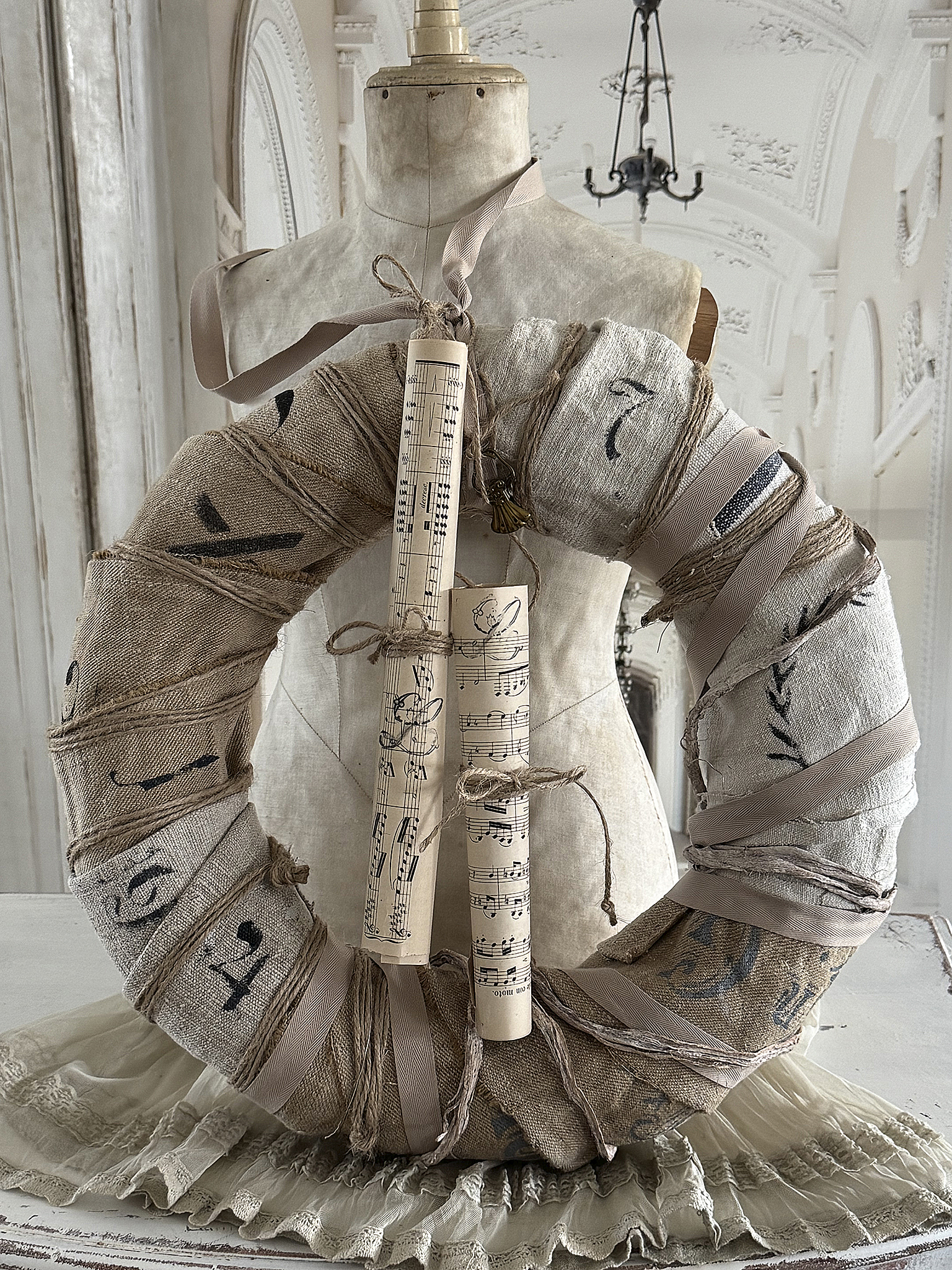 Individueller alter Mehlsack-Kranz mit Notenblättern***