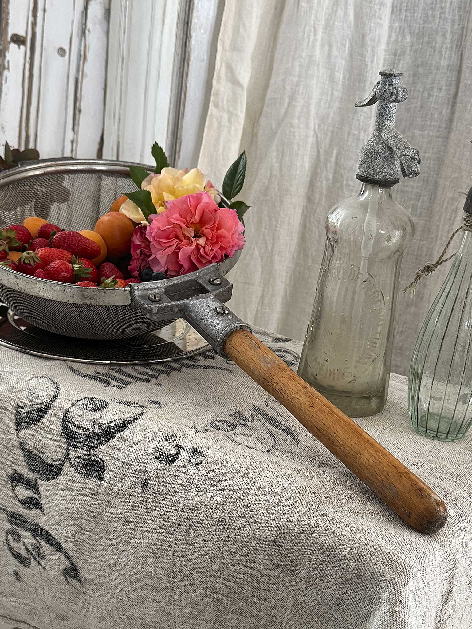 Altes großes Vintage-Sieb mit Teller und wunderschöner Patina***