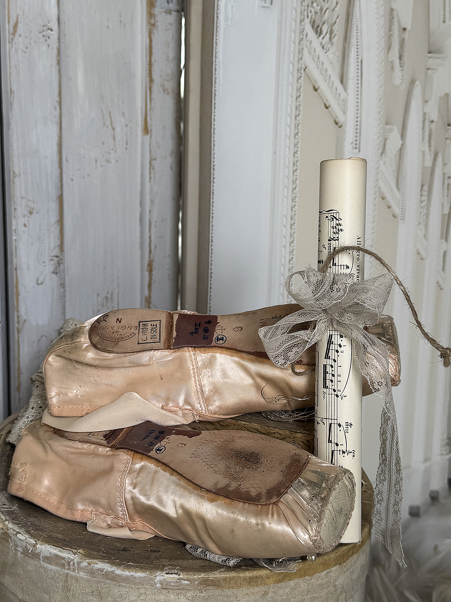 Reizende alte Spitzenschuhe –Romantik***