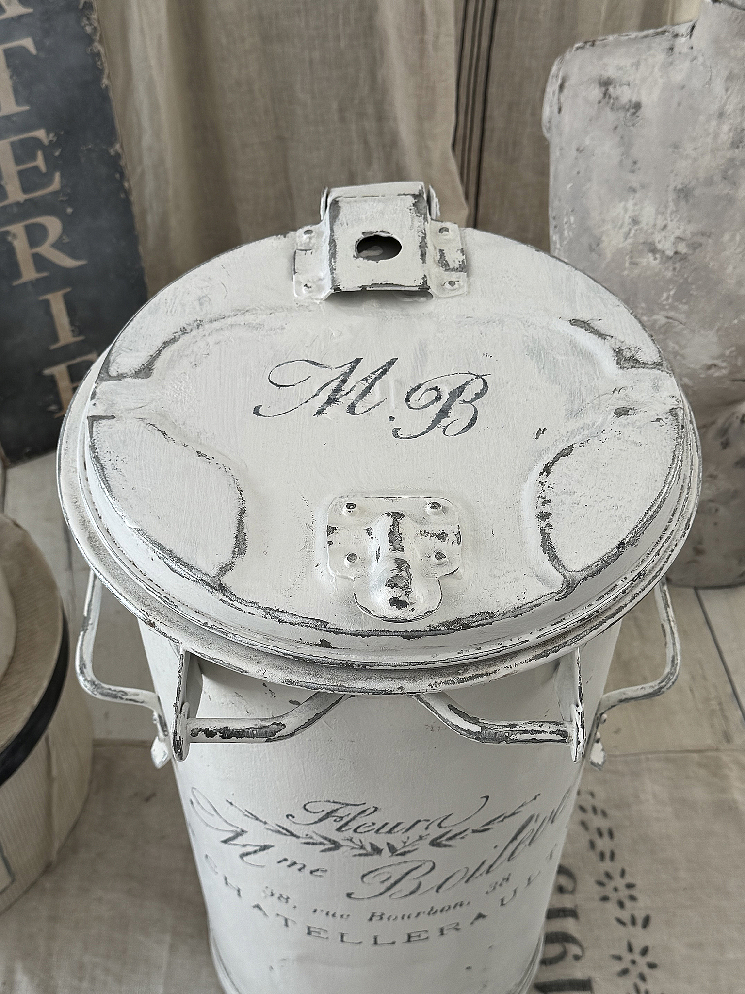 Antike große Zinktonne im Shabby Chic –Unikat mit französischem Flair**