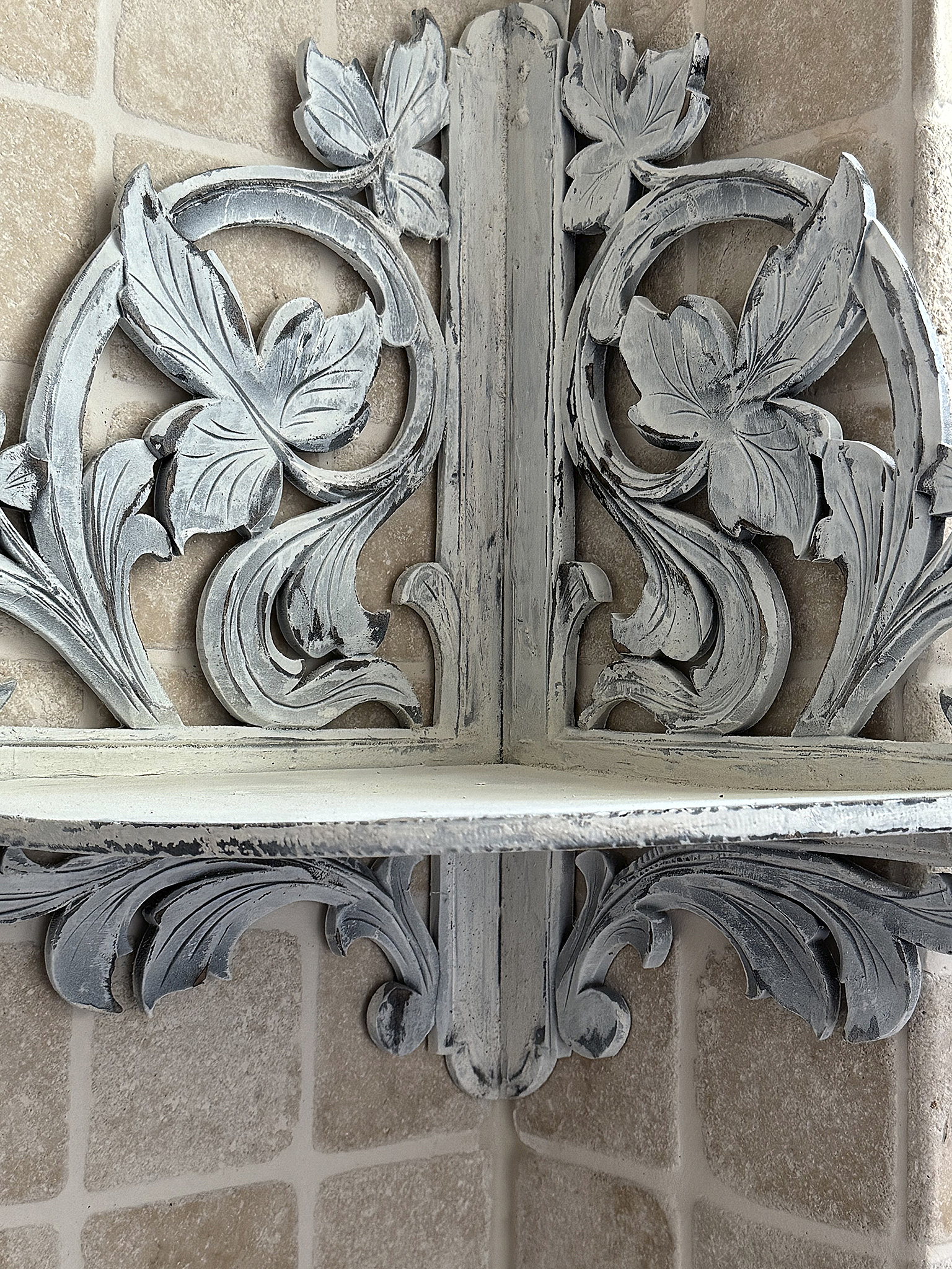 Antikes Eckregal im Jugendstil***