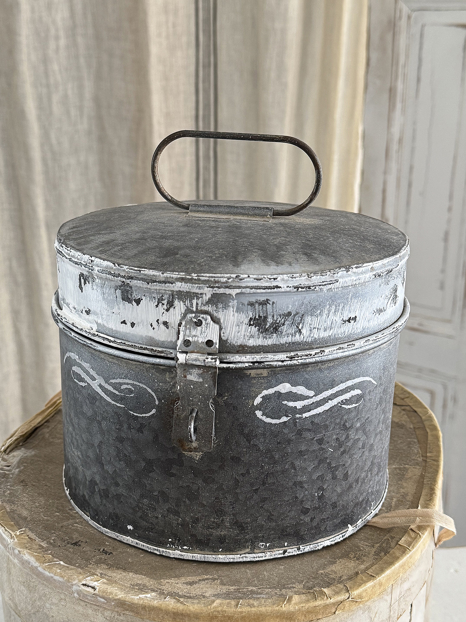  Altes Dosen-Duo aus Zink im Vintage-Stil***