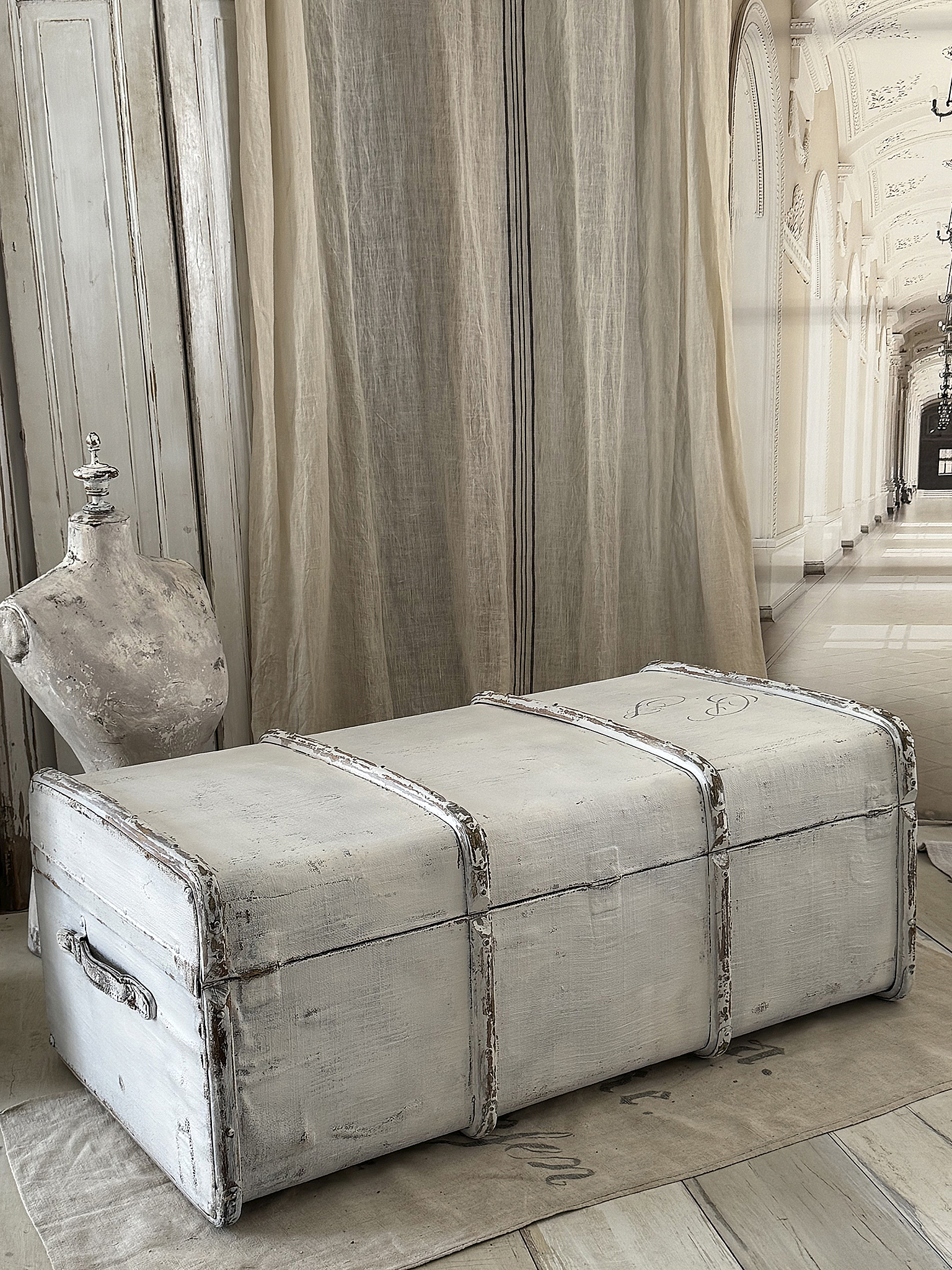 Antiker Überseekoffer „Shabby White“ im nostalgischen Vintage-Look***