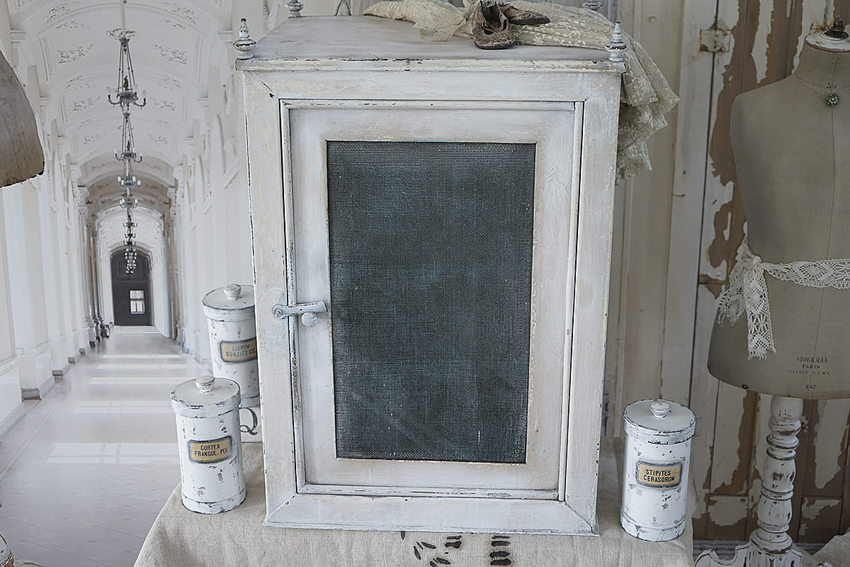 Shabby pur Fliegenschrank