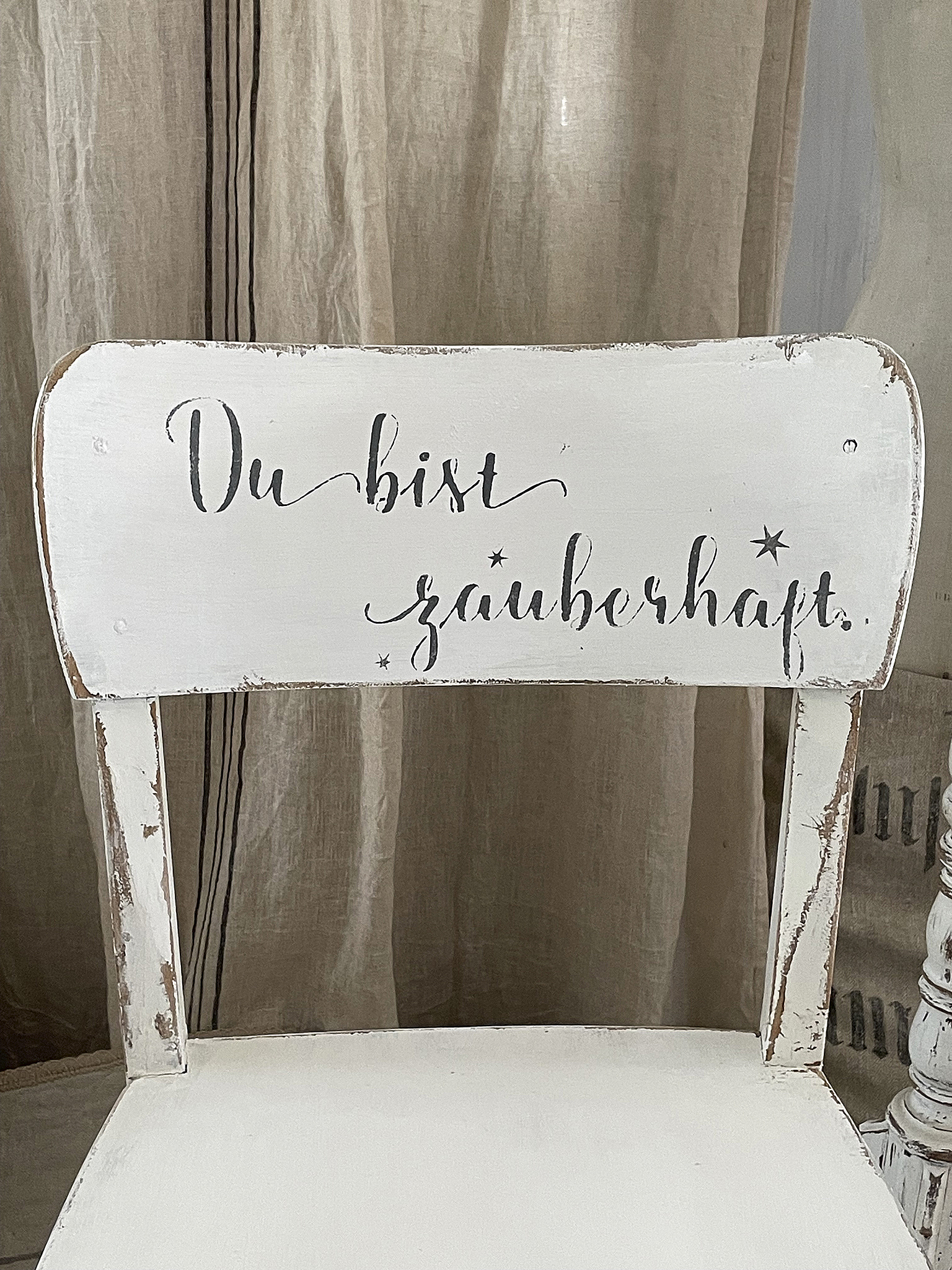 Alter weißer Holzstuhl Zauberhaft*** Alter weißer Holzstuhl Zauberhaft***