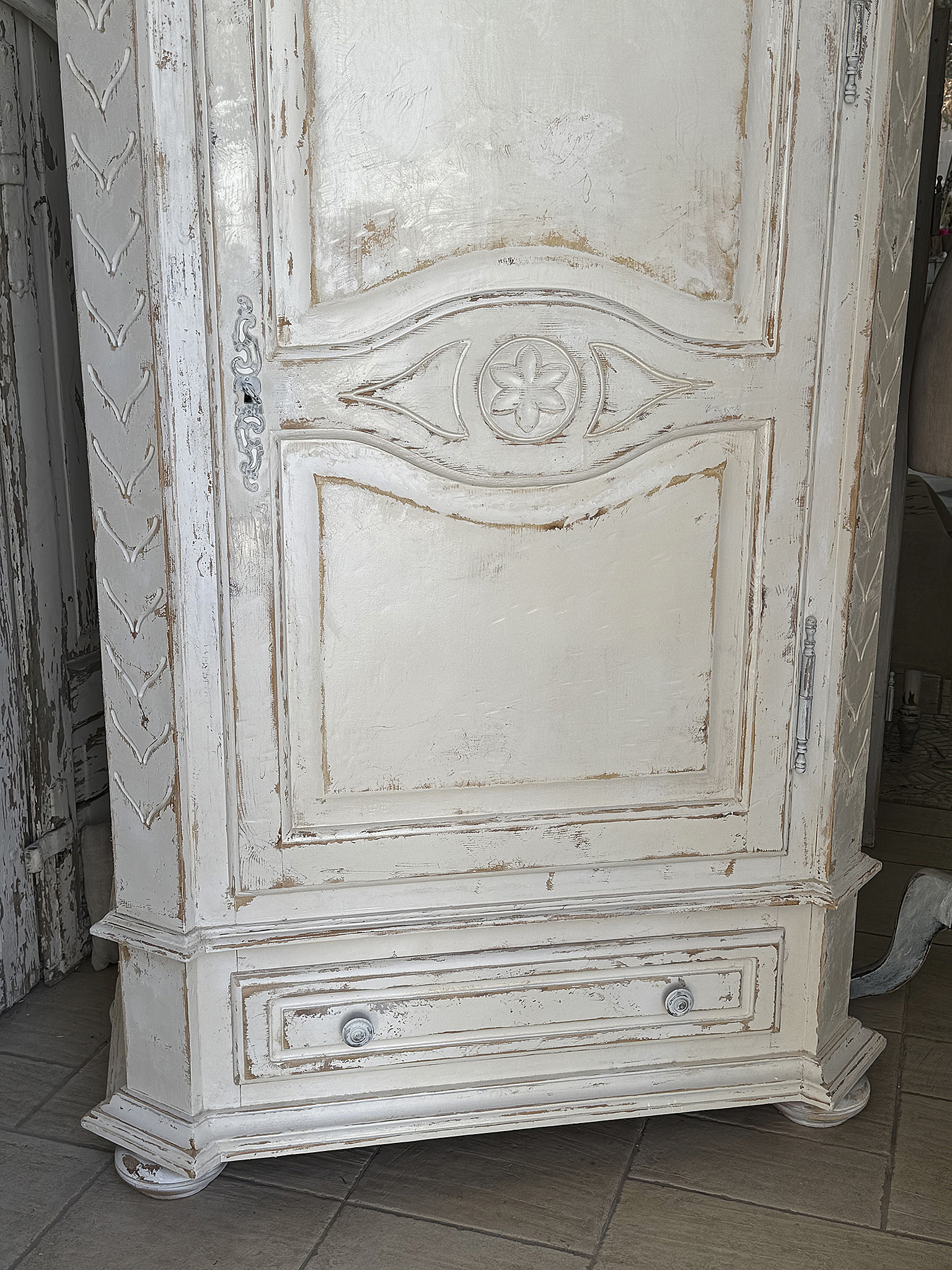 Wunderschöner alter Shabby-Chic Eintürer-Schrank mit geschwungenem Dach*** 