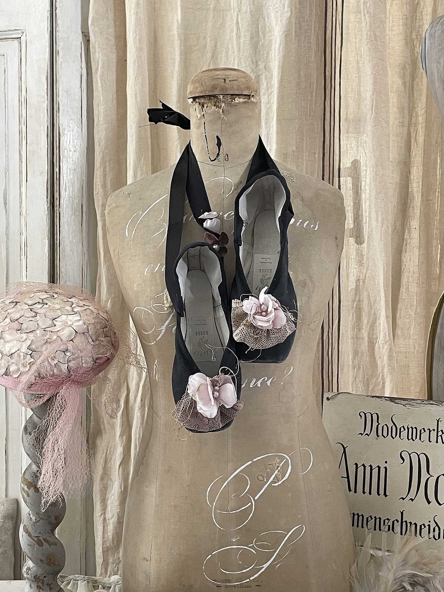 Black swan Spitzenschuhe-Malve*** Black swan Spitzenschuhe-Malve***