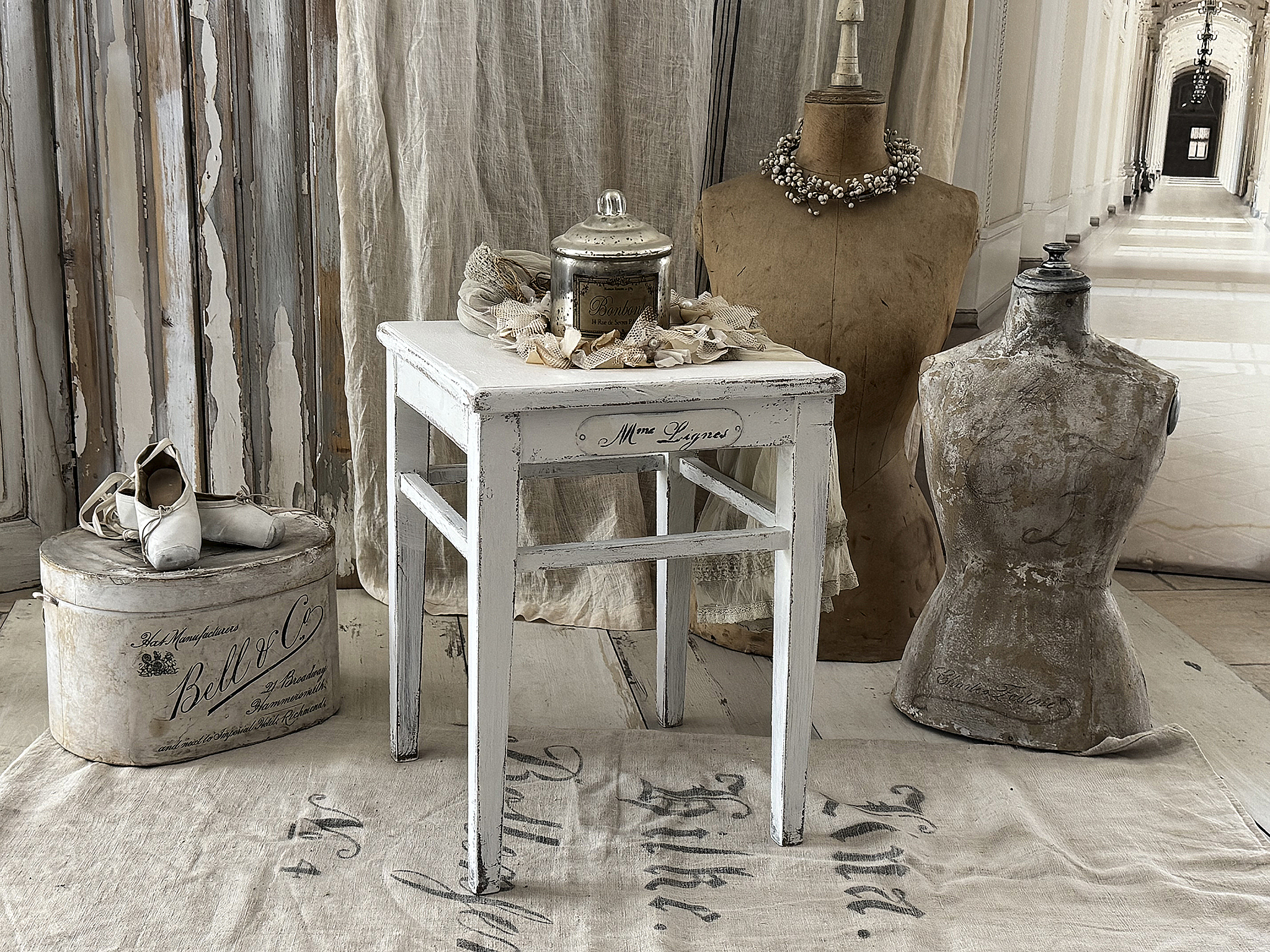 Alter Hocker Charmantes Vintage-Unikat***