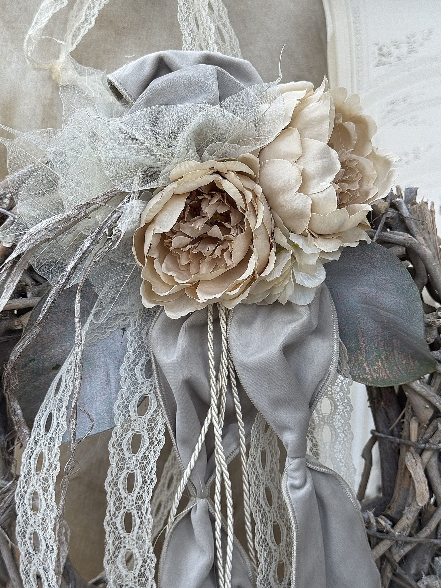 Edler Shabbykranz Rosentraum / creme/taupe*** Edler Shabbykranz Rosentraum / creme/taupe***