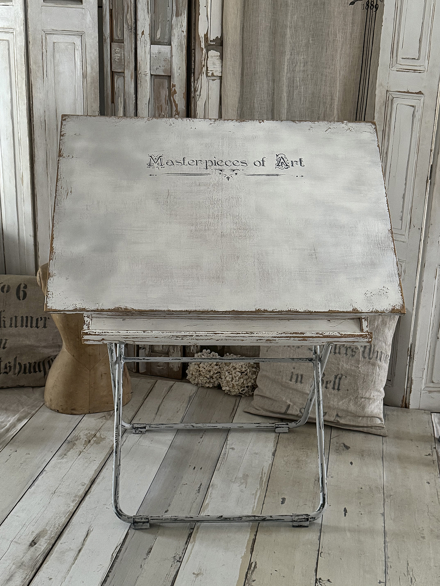 Alter Architekten-Tisch „Masterpieces of Art“***