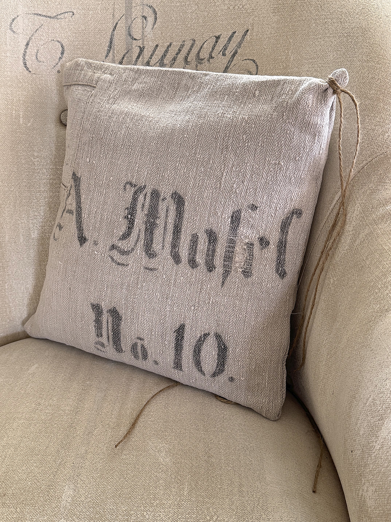 Charmantes Mehlsackkissen mit Geschichte No. 10*** Charmantes Mehlsackkissen mit Geschichte No. 10***