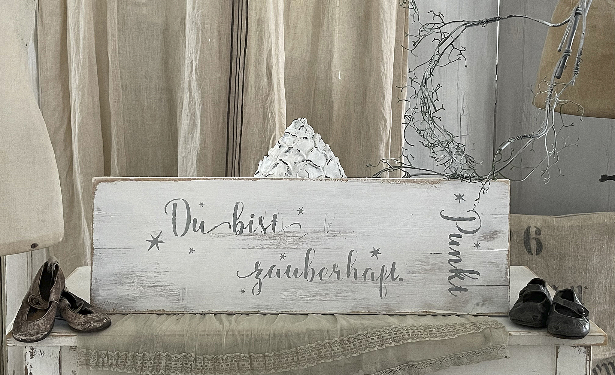 Schmales Shabby-Holz Bild Zauberhaft***