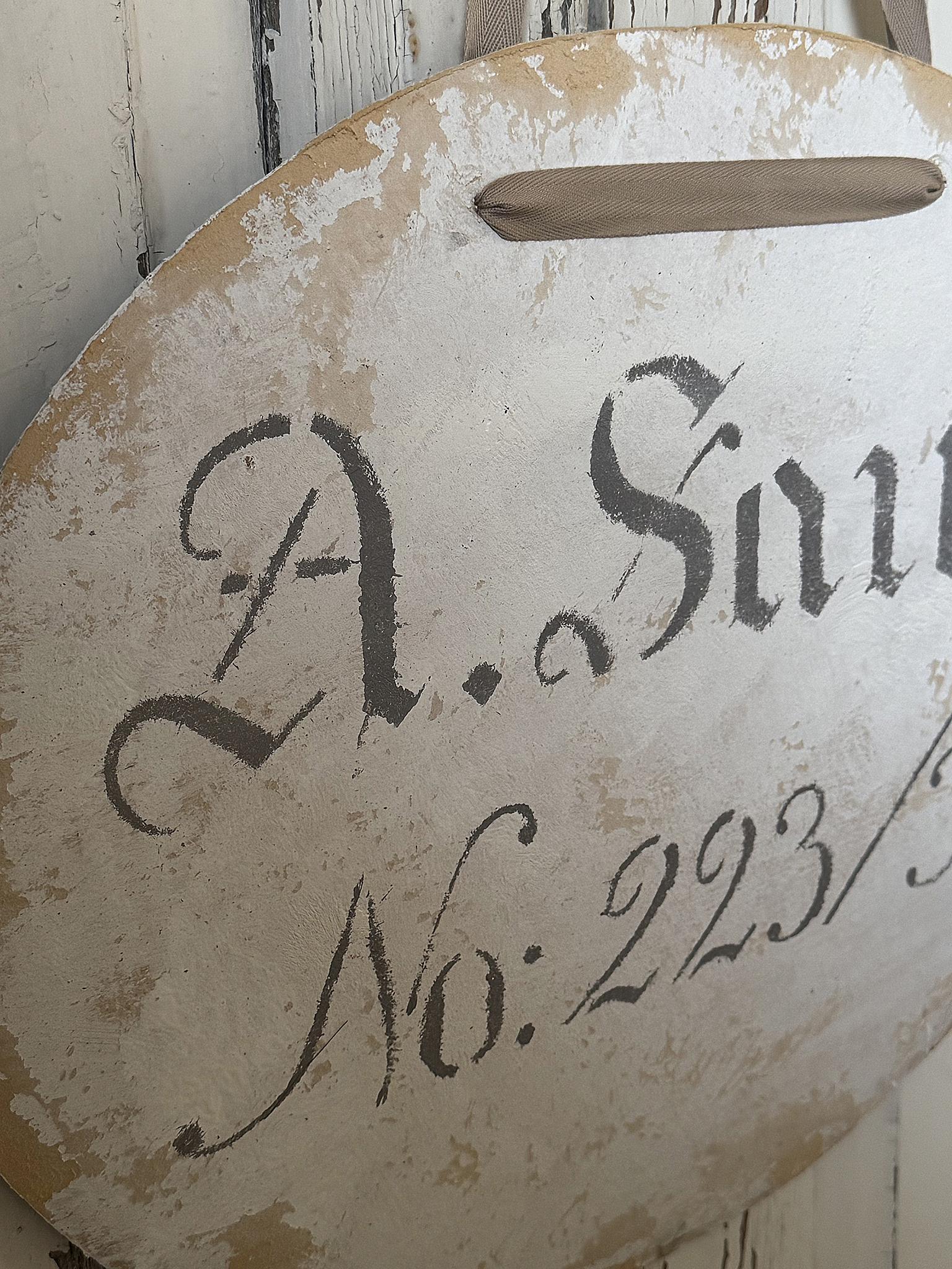 Altes ovales Pappbild im Vintage-Stil***