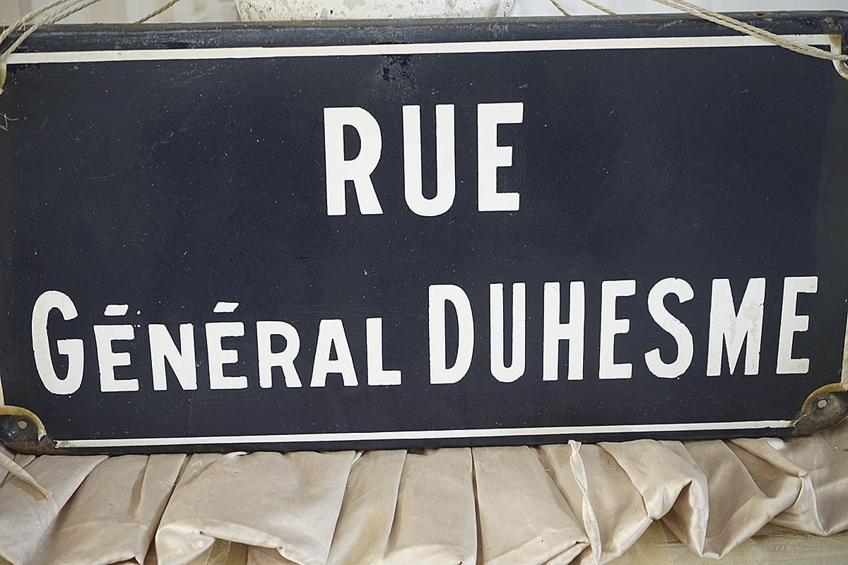 Altes Straßenschild aus Emaille Frankreich
