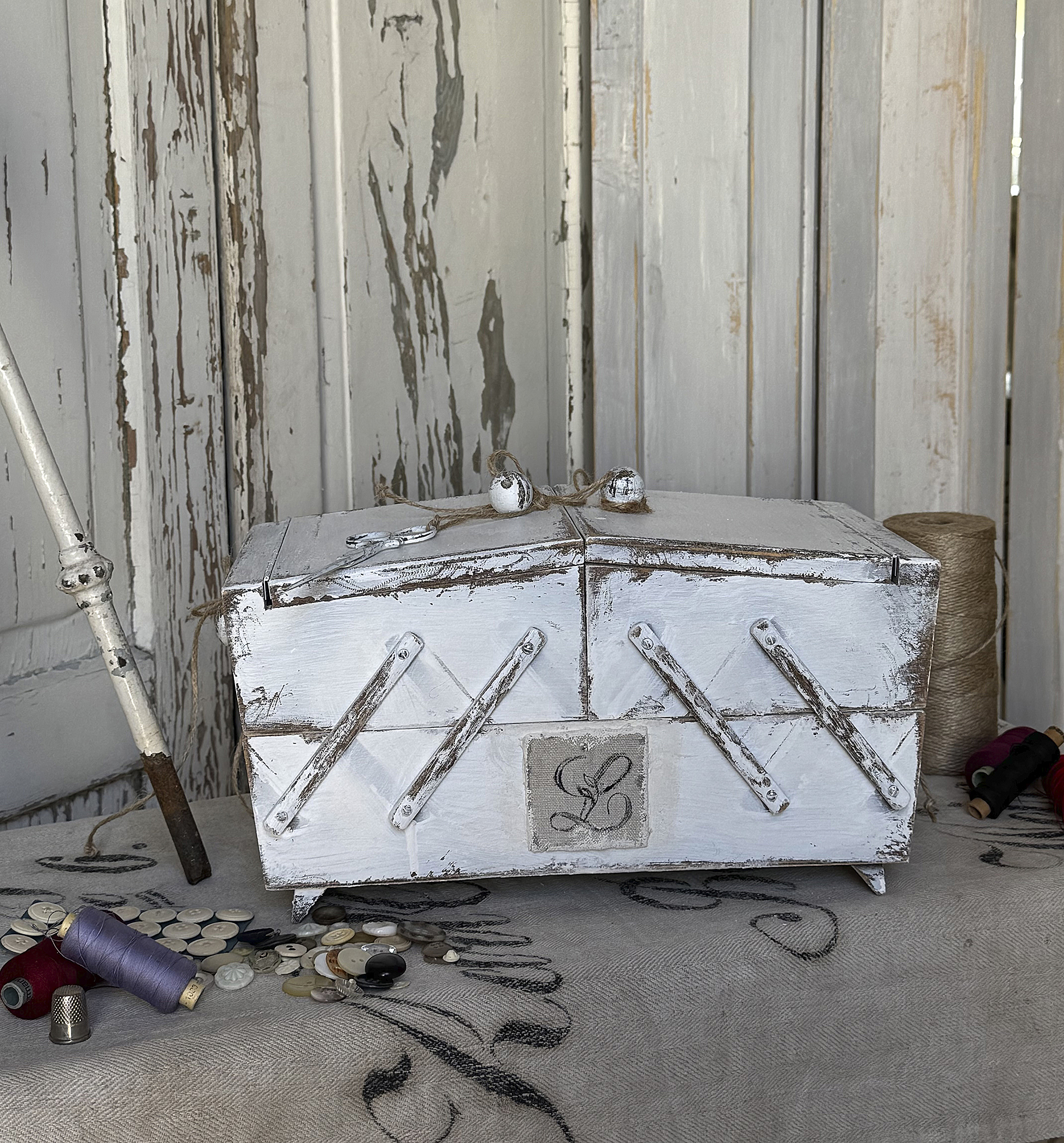 Wundervoller alter Nähkasten/ Ziehharmonika-Kasten***