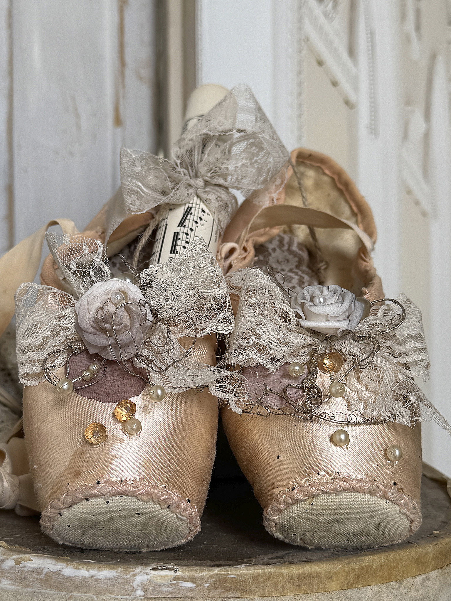 Reizende alte Spitzenschuhe –Romantik***