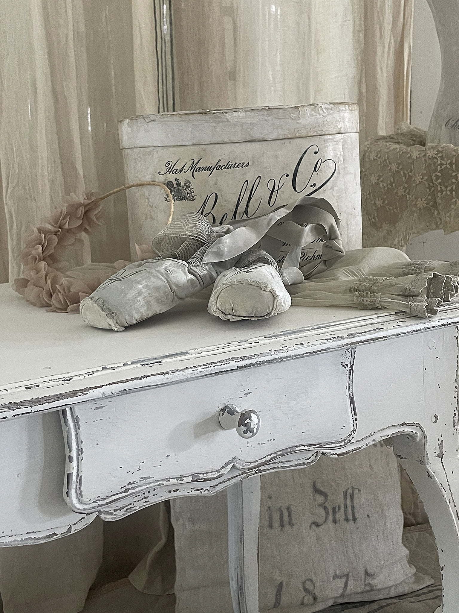 Antiker Louis-Philippe Beistelltisch*** Antiker Louis-Philippe Beistelltisch***