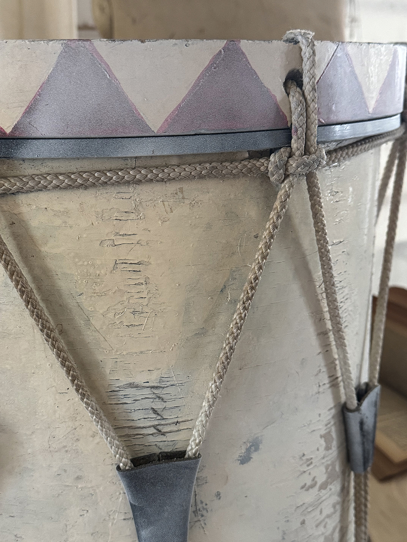 Wunderschöne alte Marschtrommel / Beistelltisch***