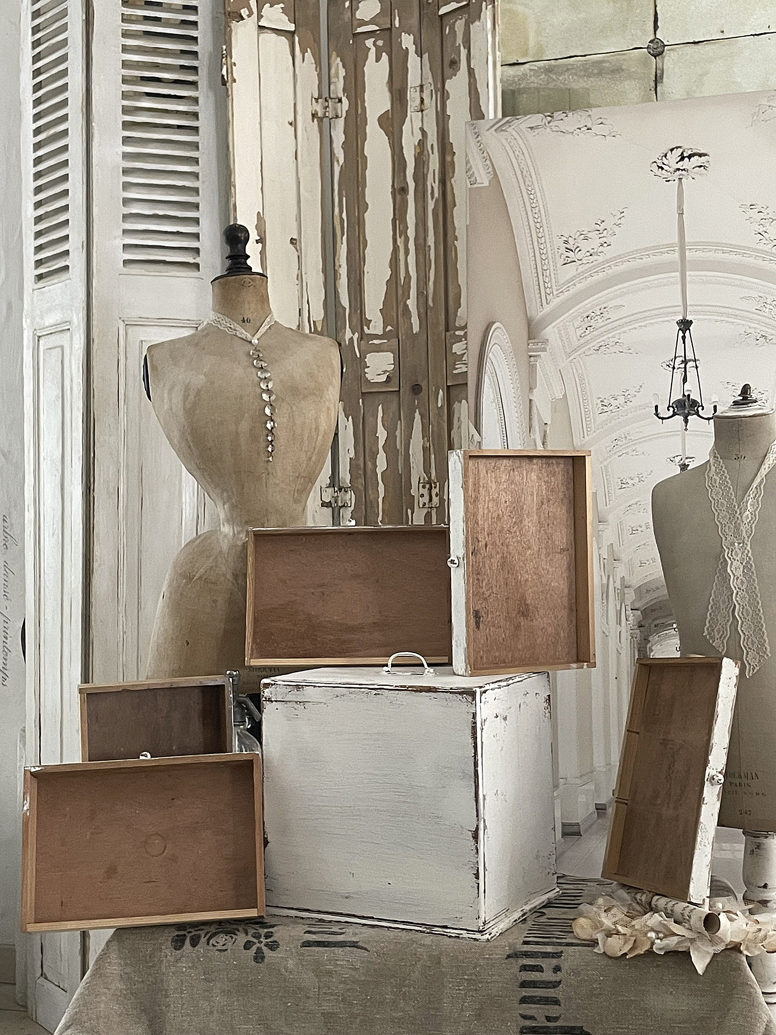 Antikes Rollschränkchen Liebhaberstück***