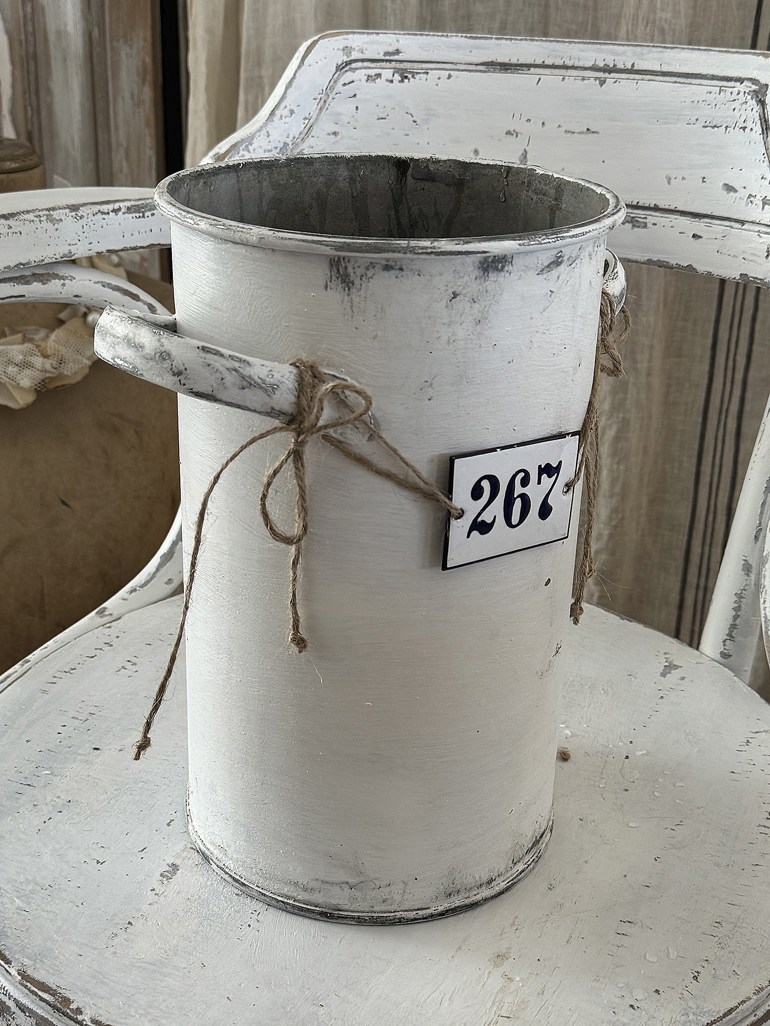 Alter Zinktopf im Shabby Chic mit Emaille-Schildchen Nr. 267***