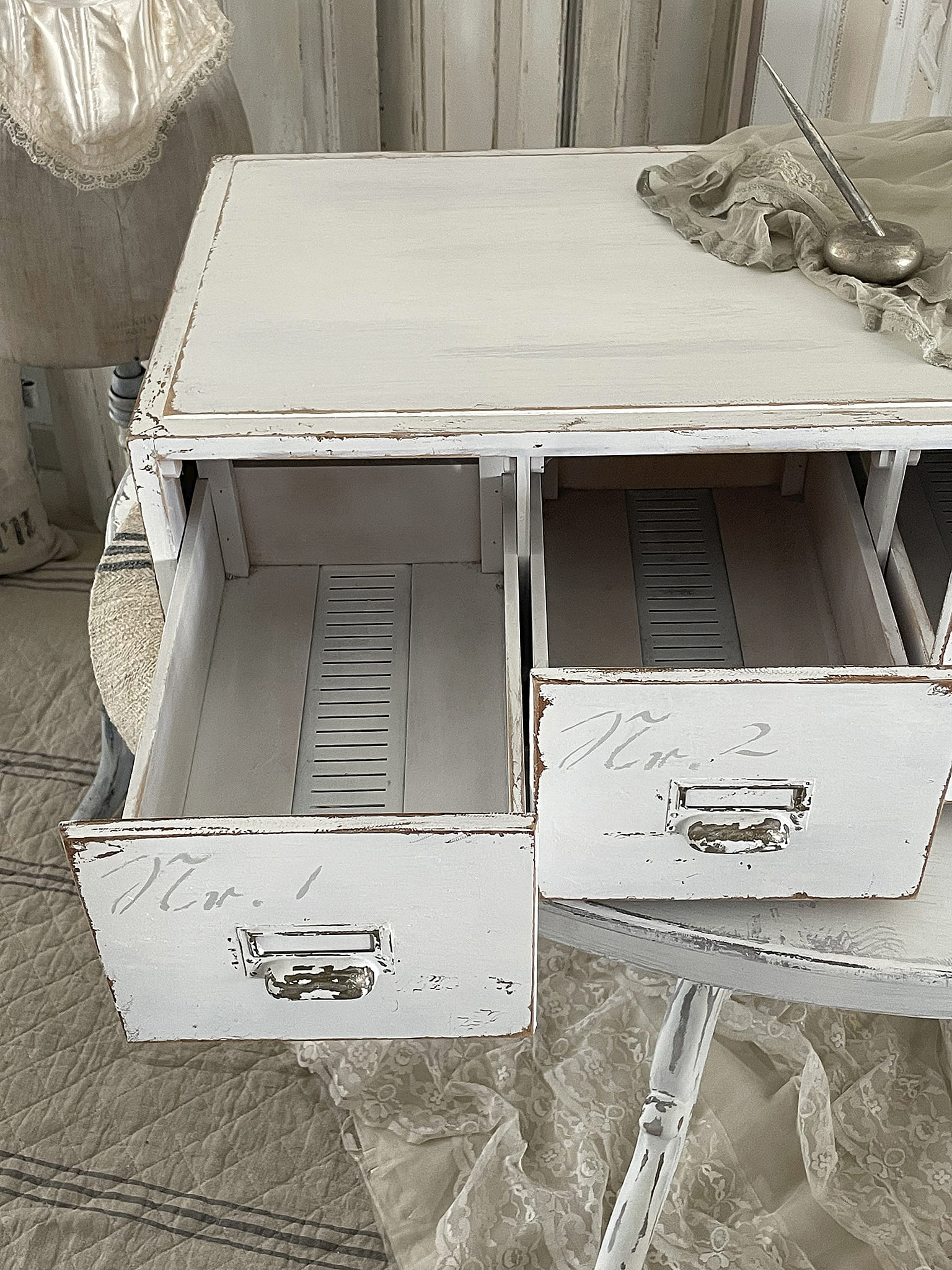 Alter, langer Schubladen / Registerschrank Alter, langer Schubladen / Registerschrank