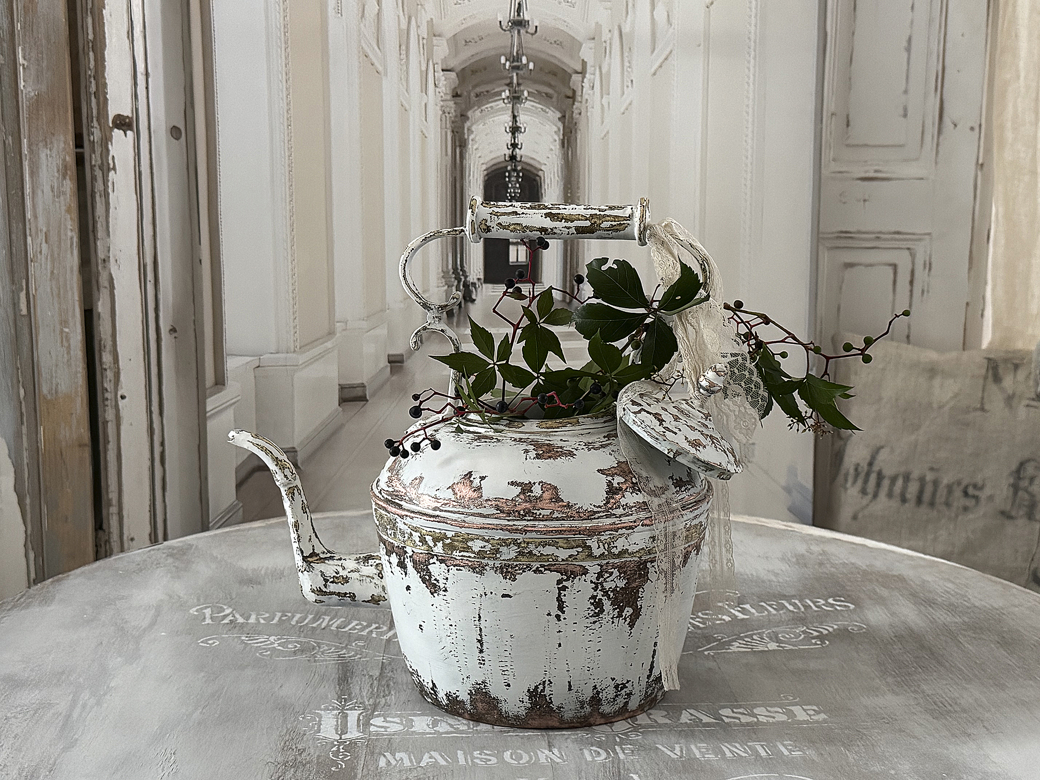  Alter Kessel im Shabby-Kleid***