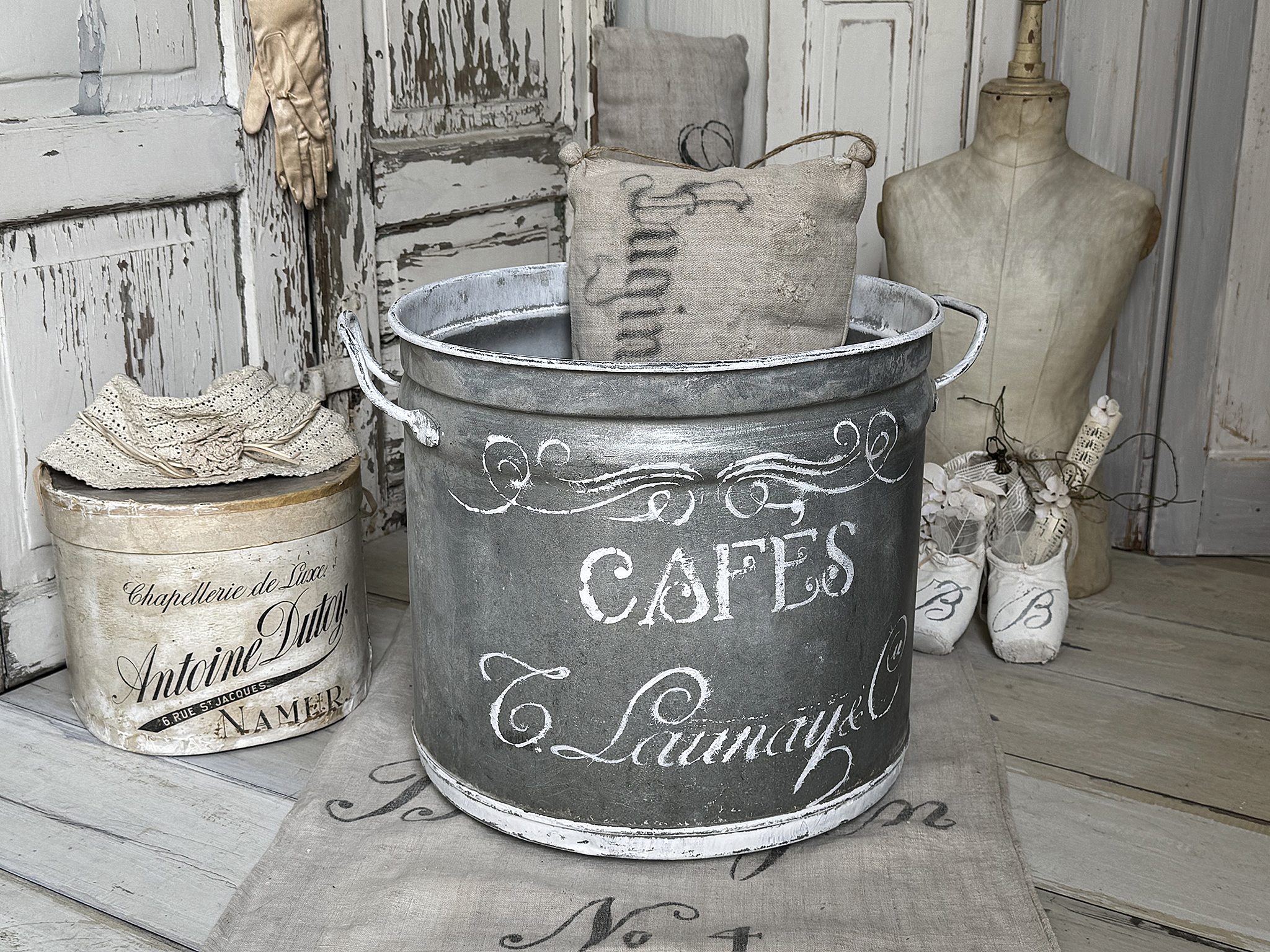 Alter großer Zinktopf mit französischem Flair***