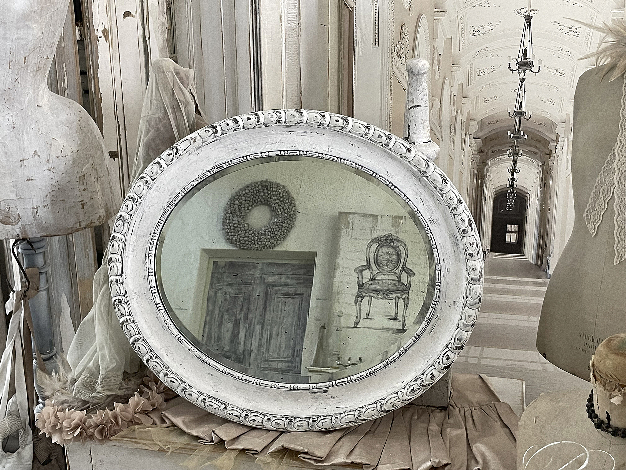 Reserviert! Antiker ovaler Shabby Spiegel *** Reserviert! Antiker ovaler Shabby Spiegel ***