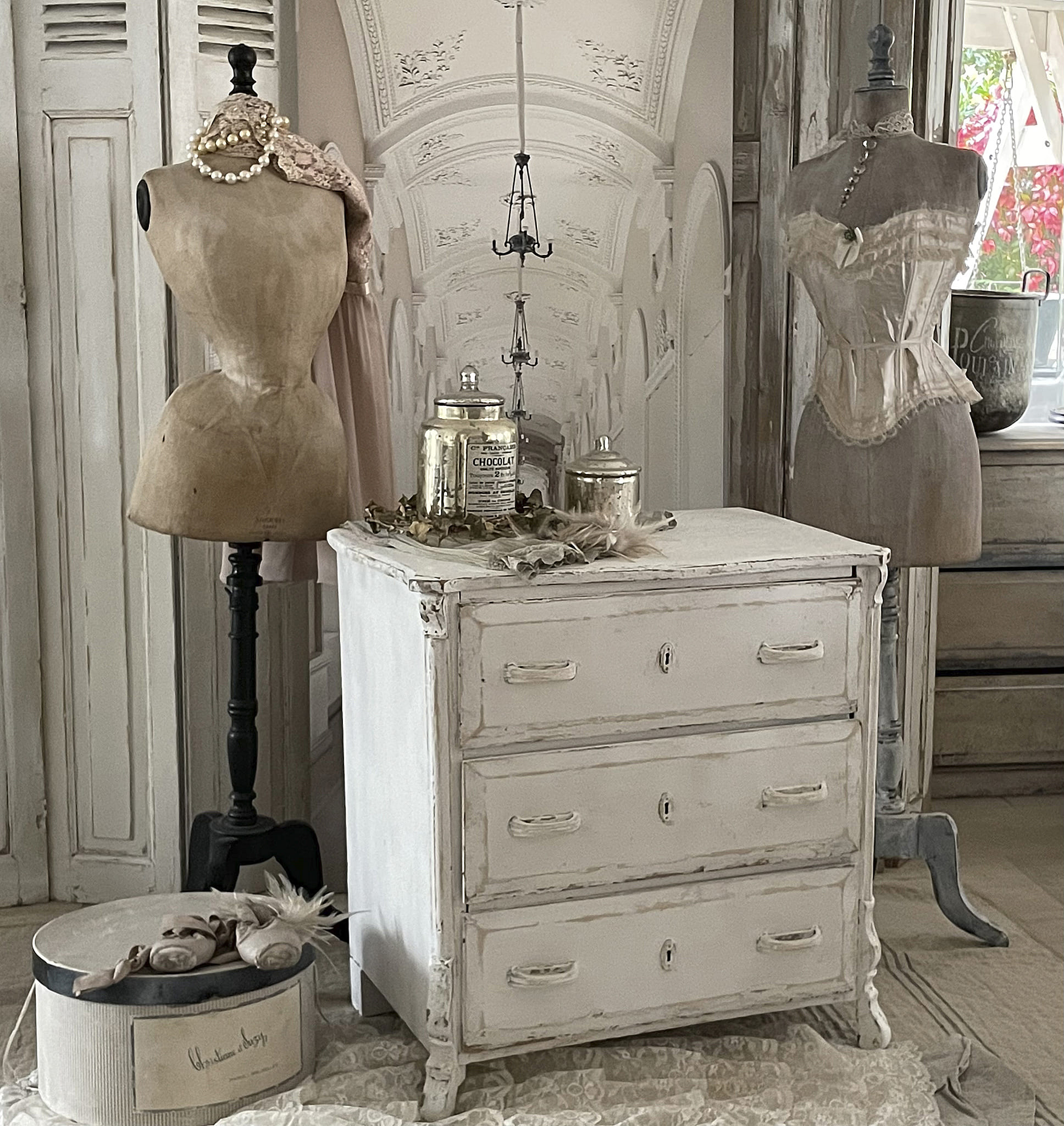 Reizende antike Biedermeier Kommode Reizende antike Biedermeier Kommode