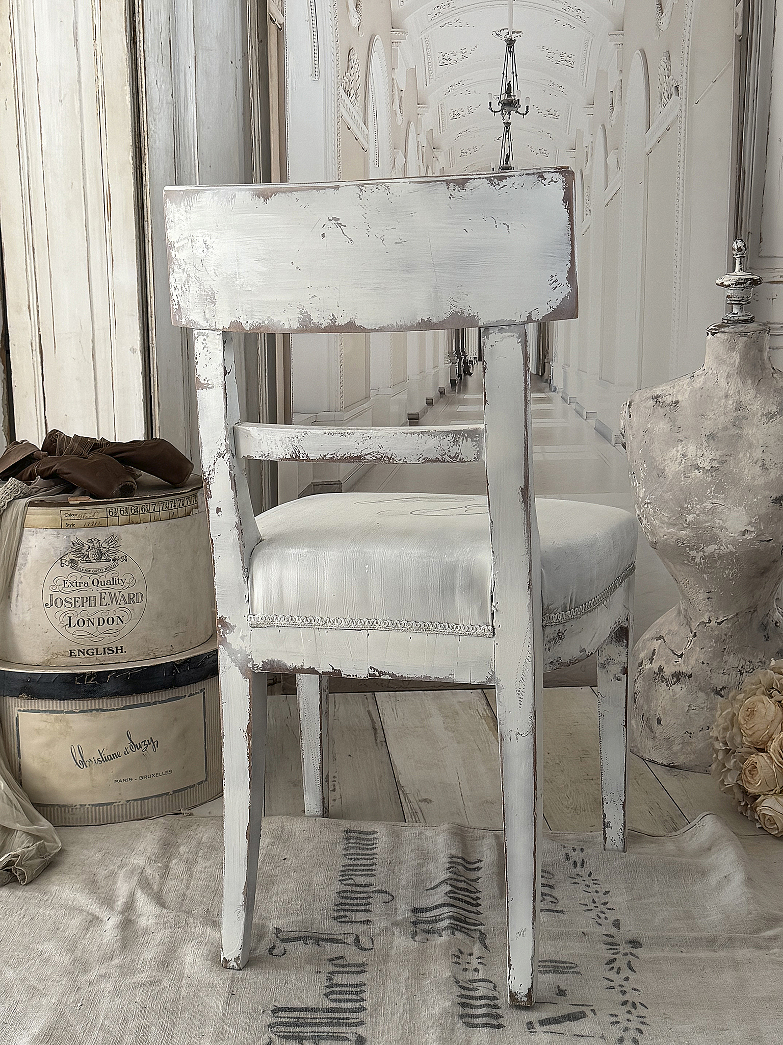 Antiker Biedermeier-Stuhl – Shabby Chic mit Monogramm***