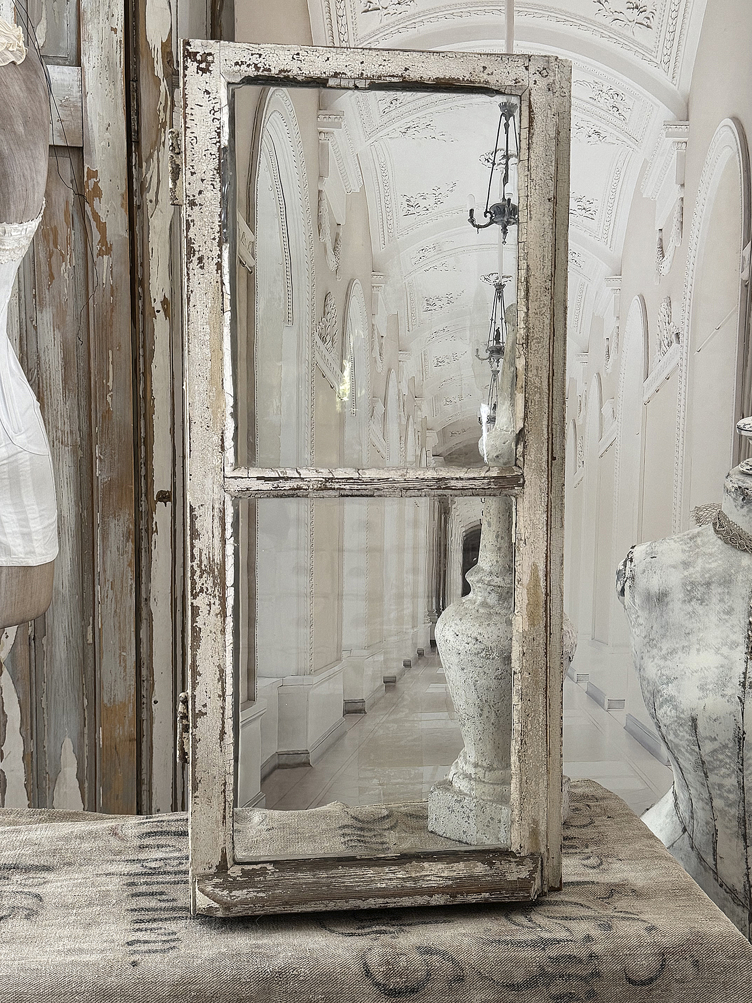 Antikes Sprossenfenster aus der Gründerzeit – originaler Charme mit wunderschöner Patina***