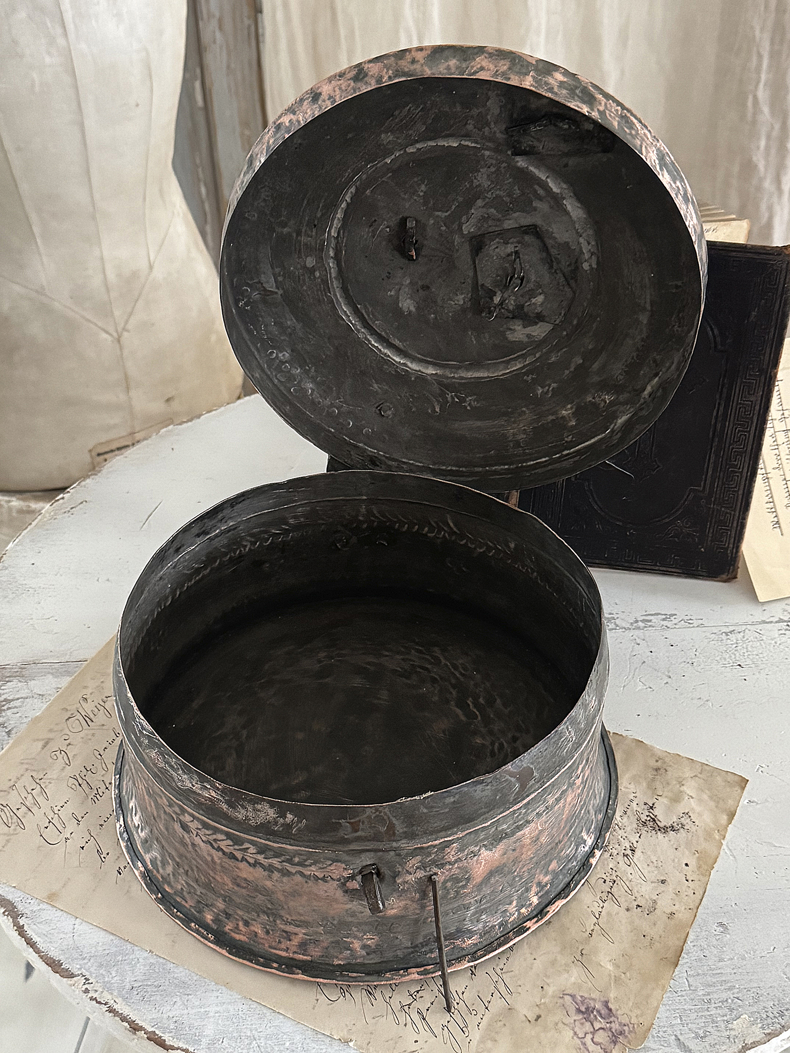 Antike Kupferschale mit Deckel ein kostbares Stück mit Geschichte*** 