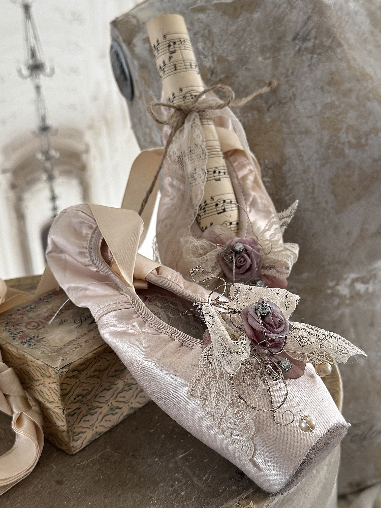 Ballettschuhe mit Notenblatt Brocante***