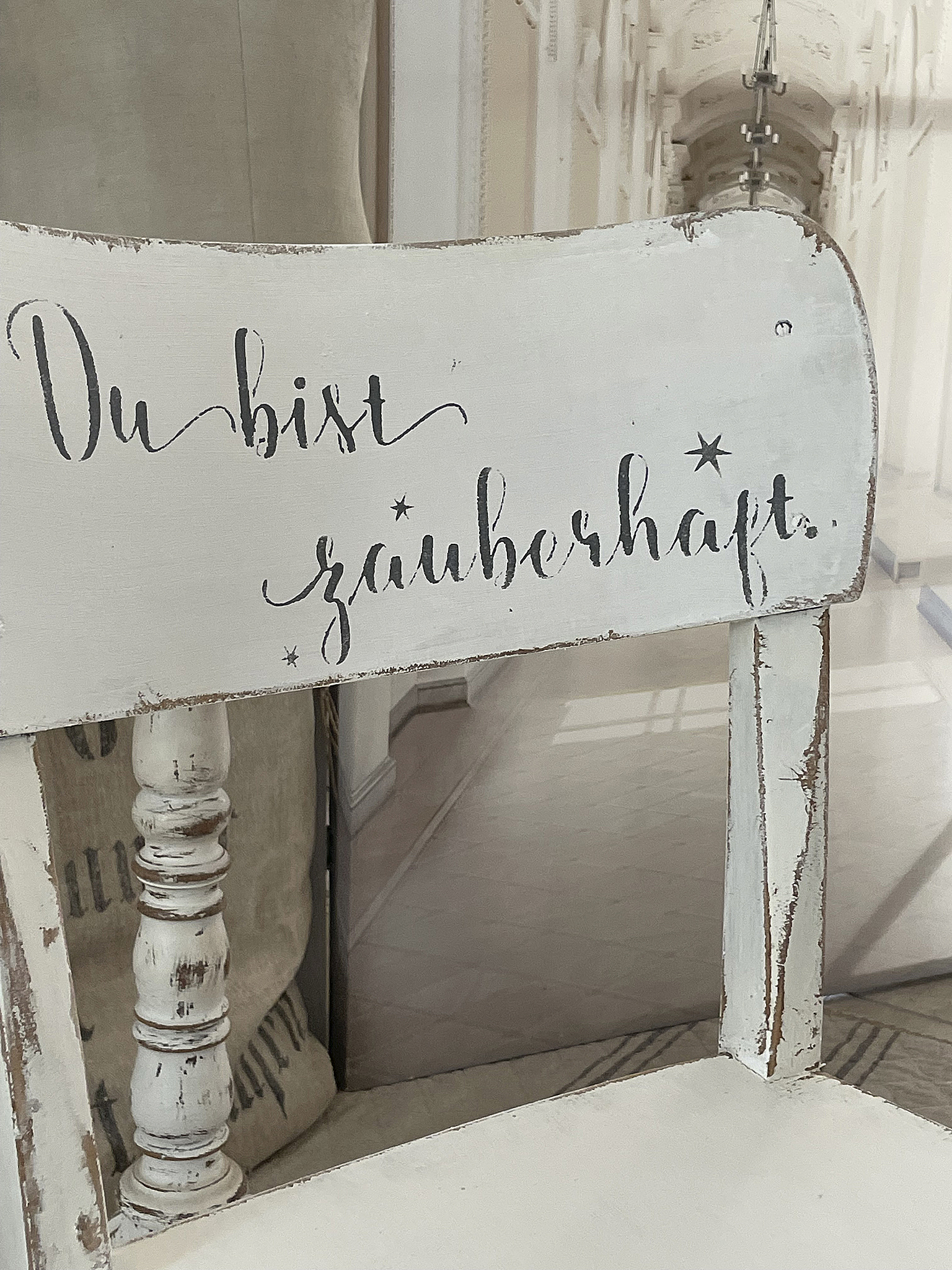 Alter weißer Holzstuhl Zauberhaft*** Alter weißer Holzstuhl Zauberhaft***