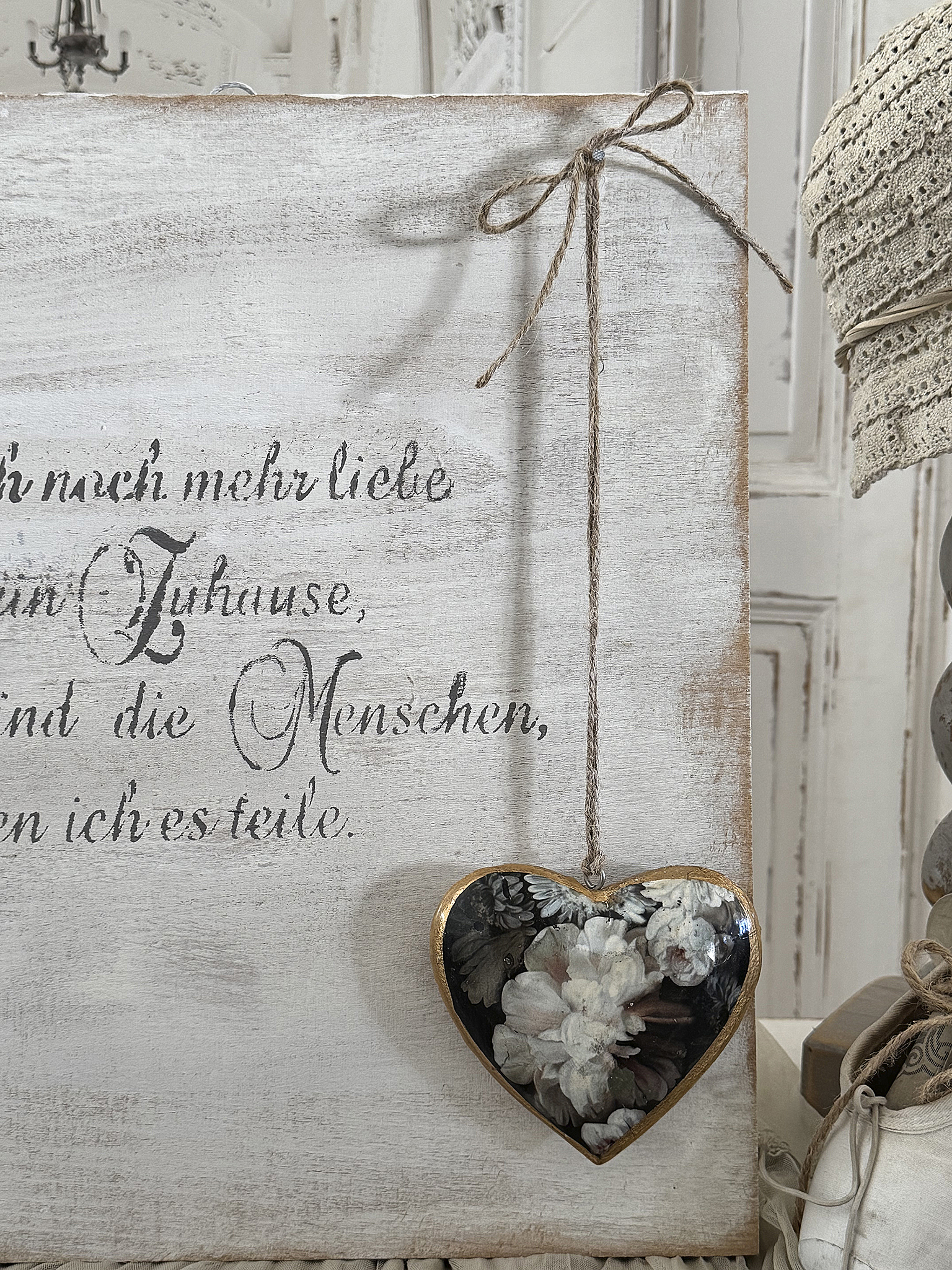 Charmantes Shabby-Bild „Mit Herz zu Hause“***