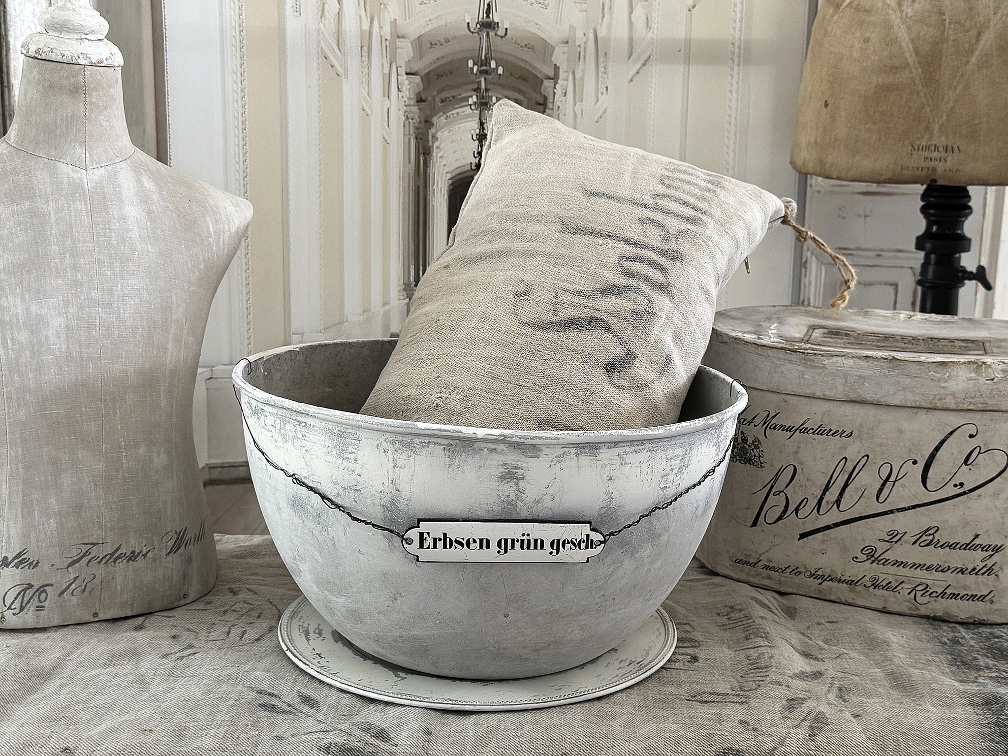 Große Zinkblechschüssel mit passendem Metallteller – charmantes Vintage-Duo***