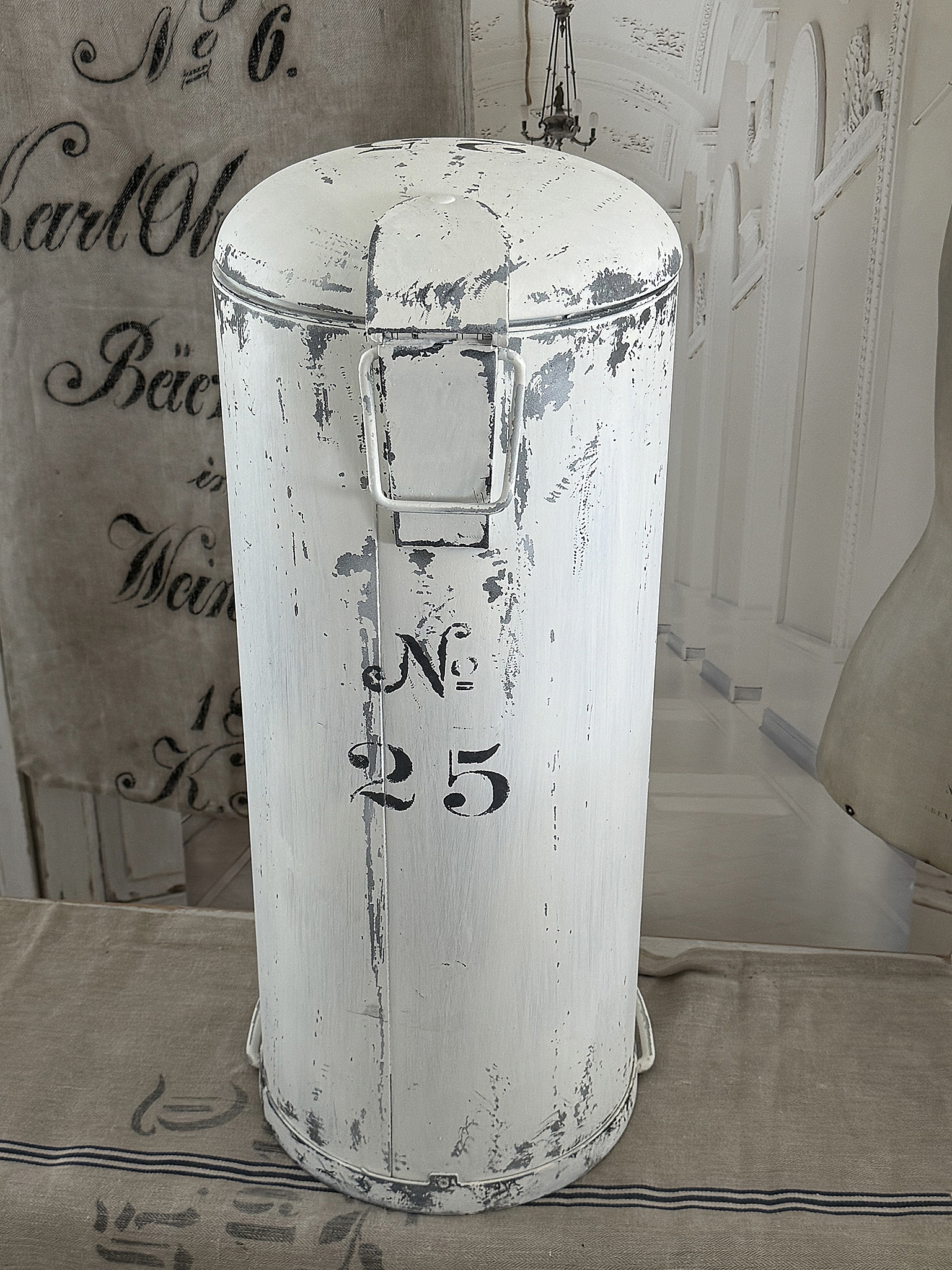 Reserviert! Vintage-Look Treteimer aus Metall ***